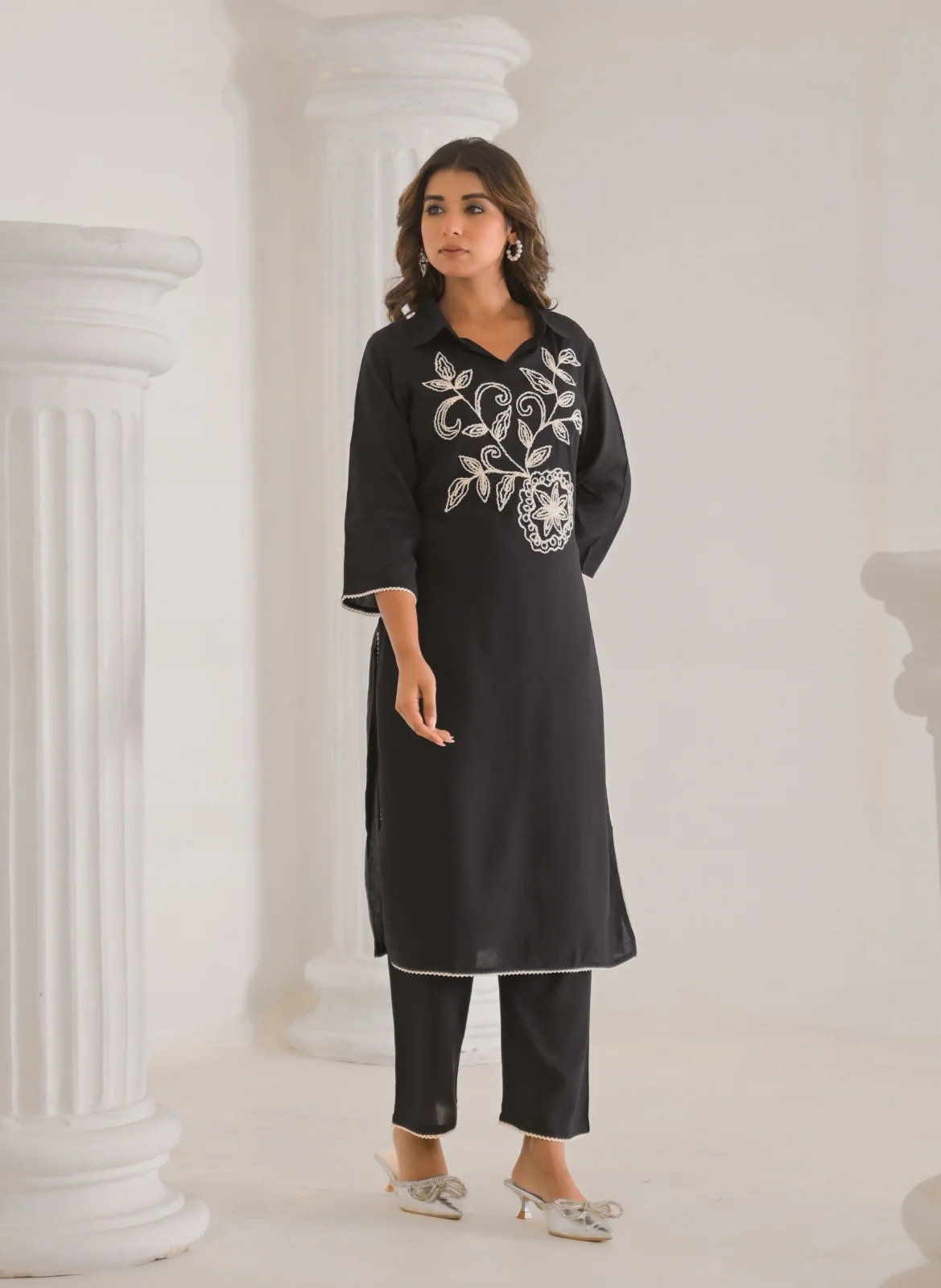 Kara Onyx Embroidered Kurta Pant Set - Image 6