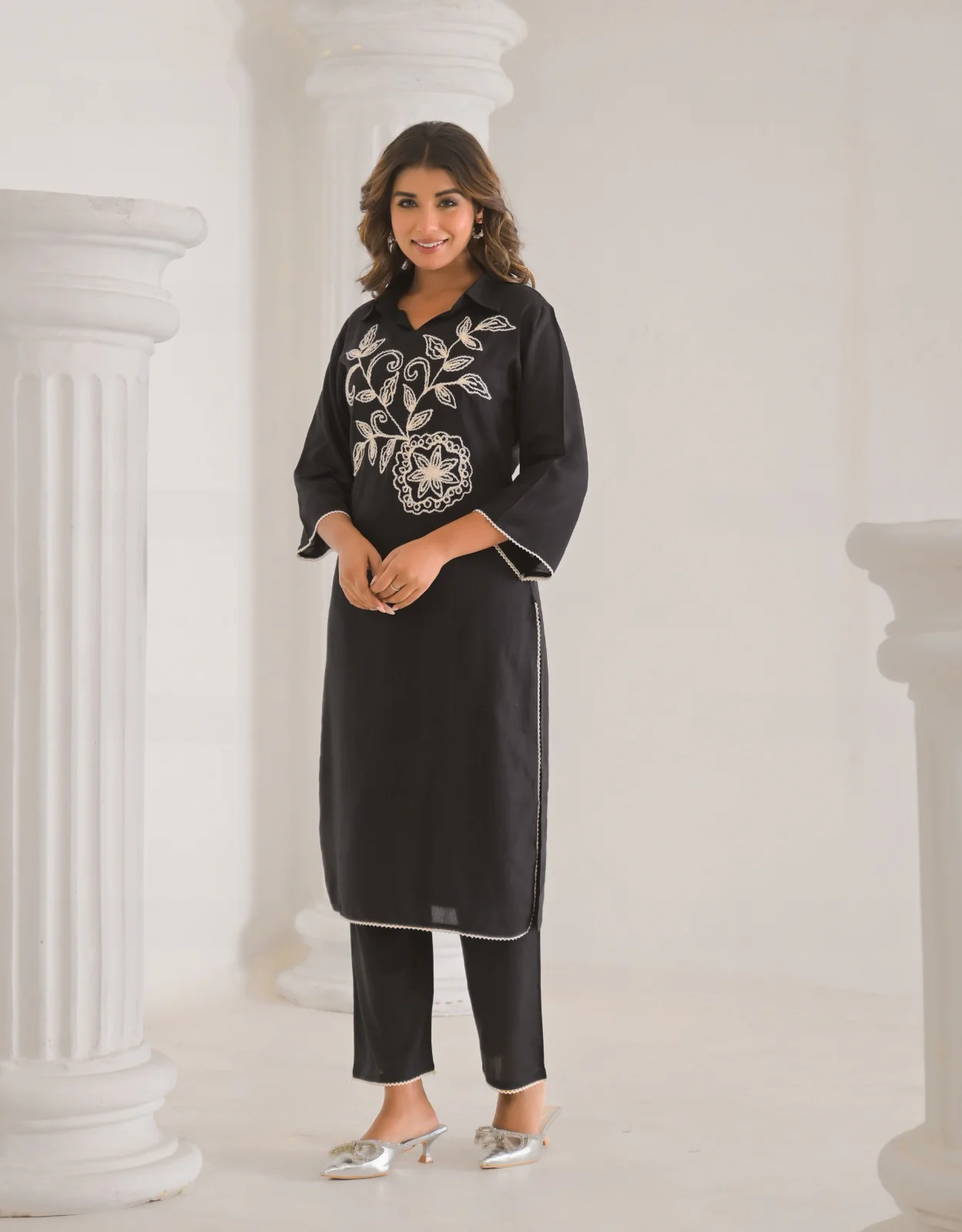 Kara Onyx Embroidered Kurta Pant Set - Image 7