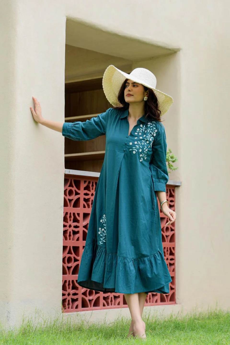 Esmera peacock embroidery cotton dress - Image 3