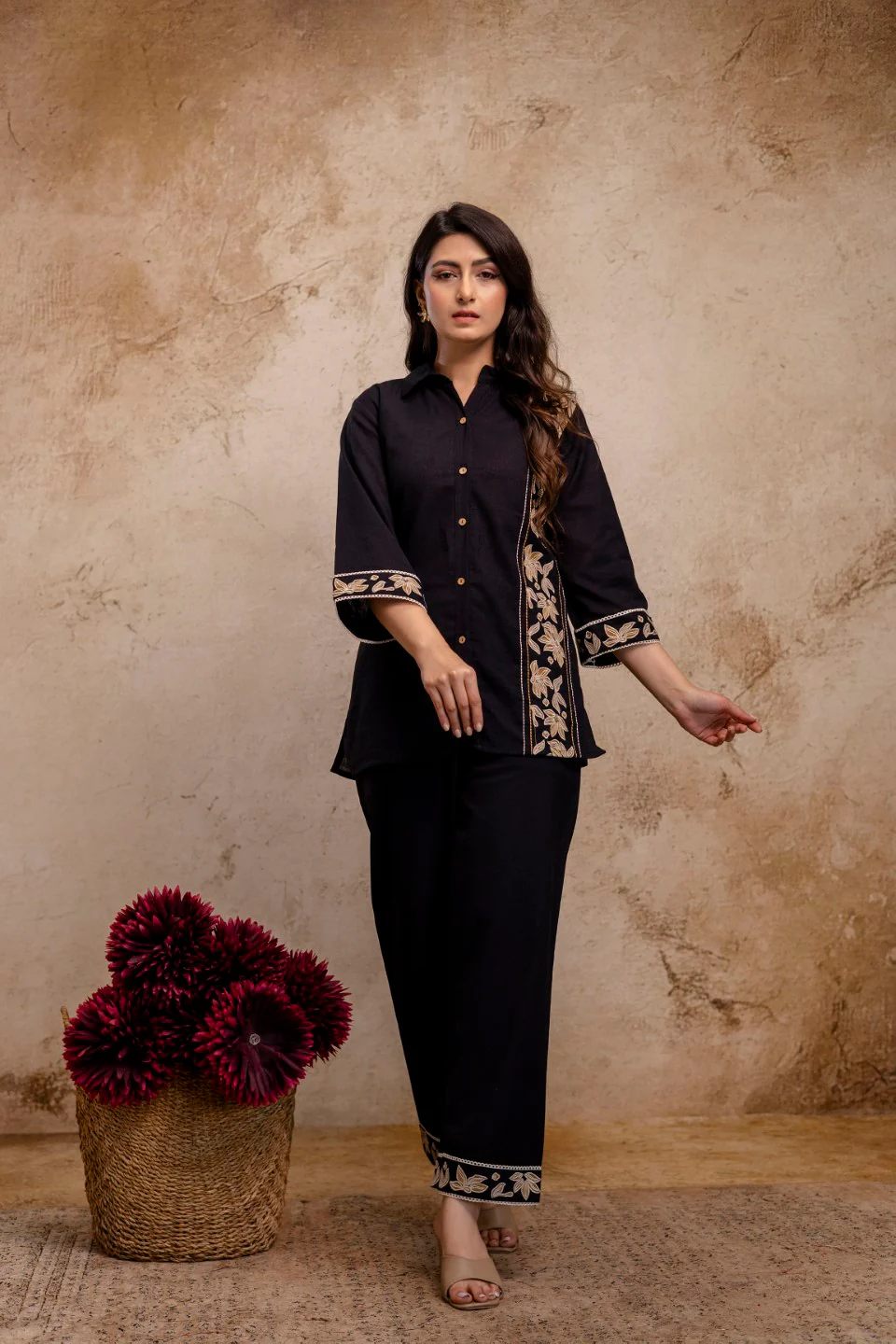 Viyona Jet Embroidered Co-ord Set - Image 10