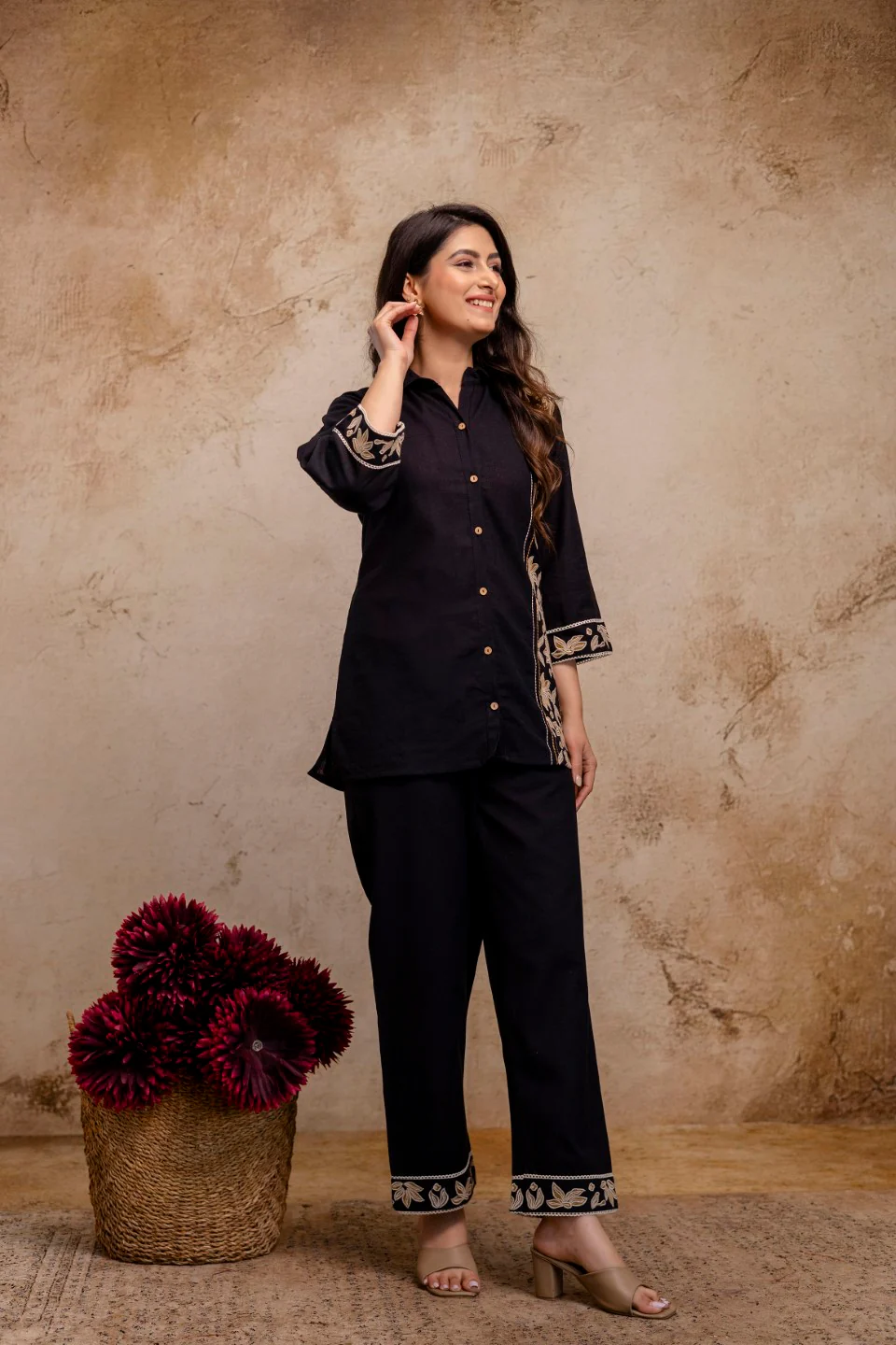 Viyona Jet Embroidered Co-ord Set - Image 4