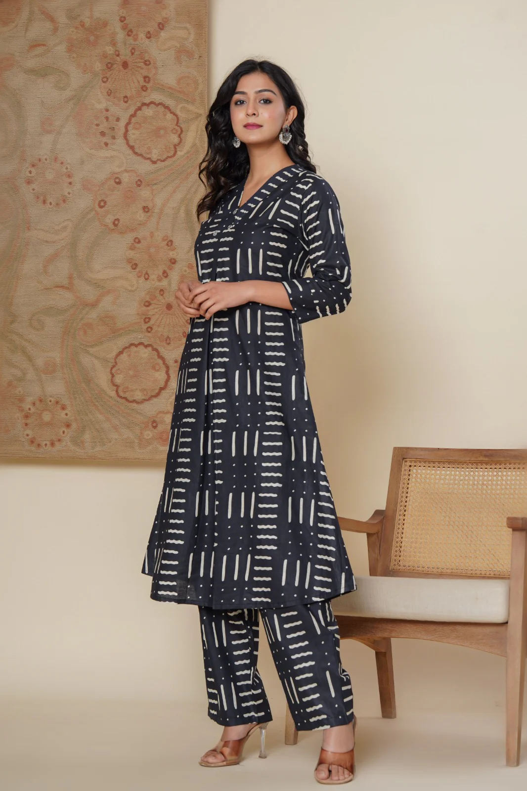 ITI ONYX COTTON PRINTED KURTA PANT SET - Image 5