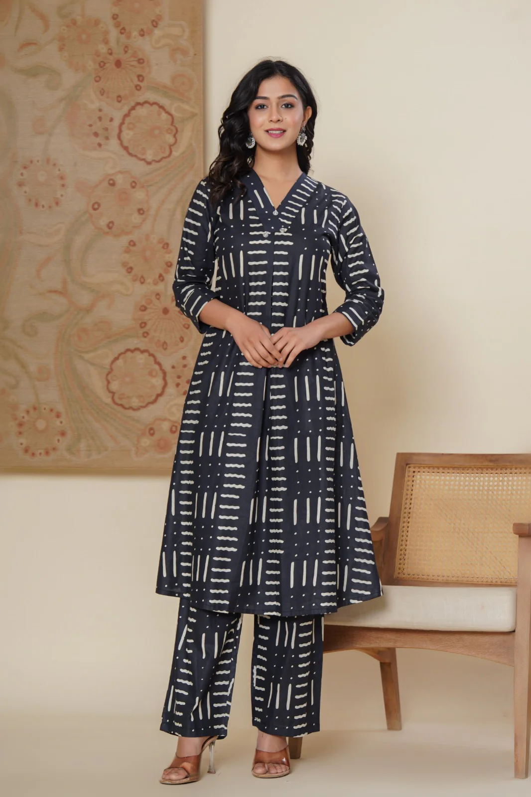 ITI ONYX COTTON PRINTED KURTA PANT SET - Image 6