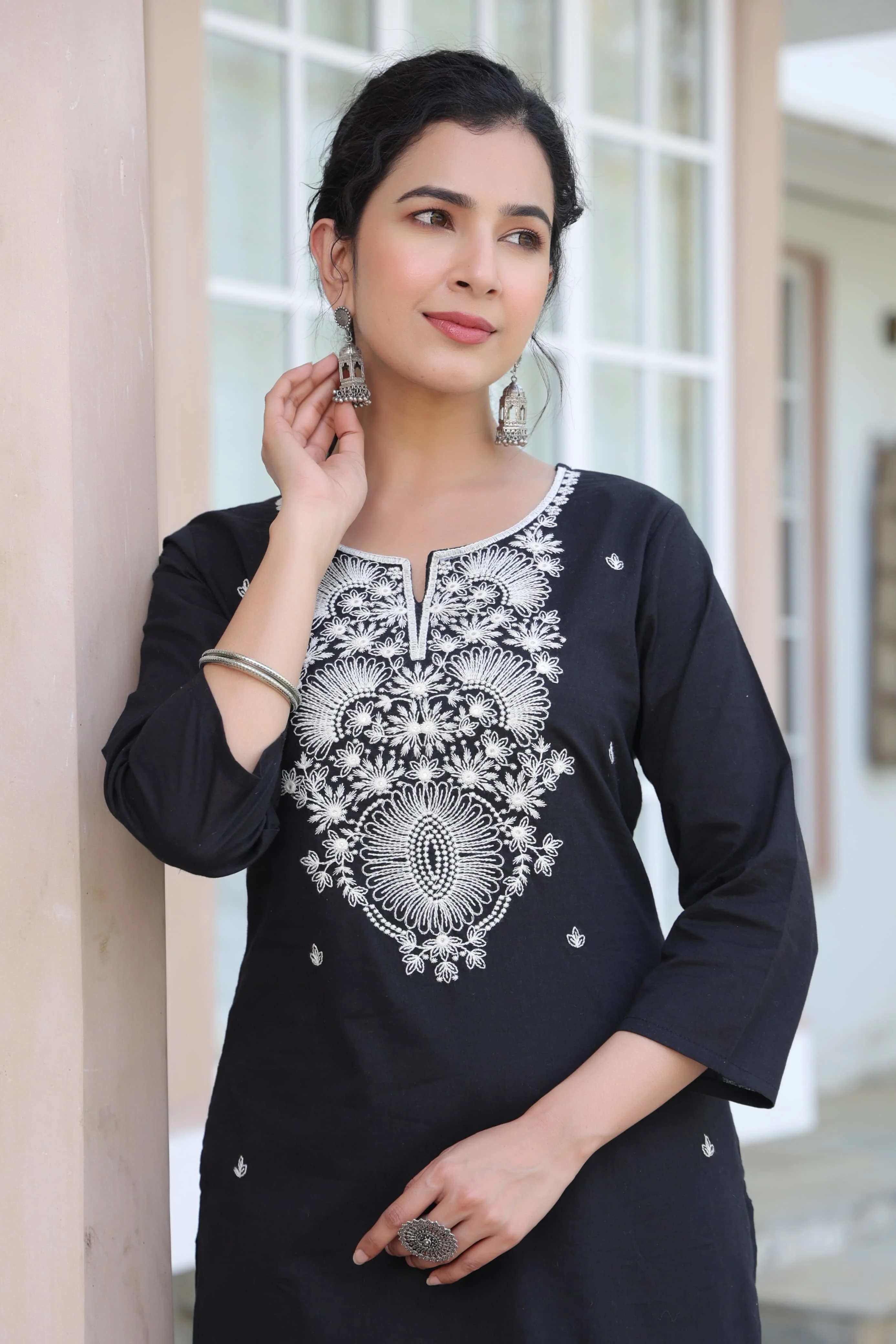 Sagarika onyx Embroided Cotton Kurta pant set - Image 2