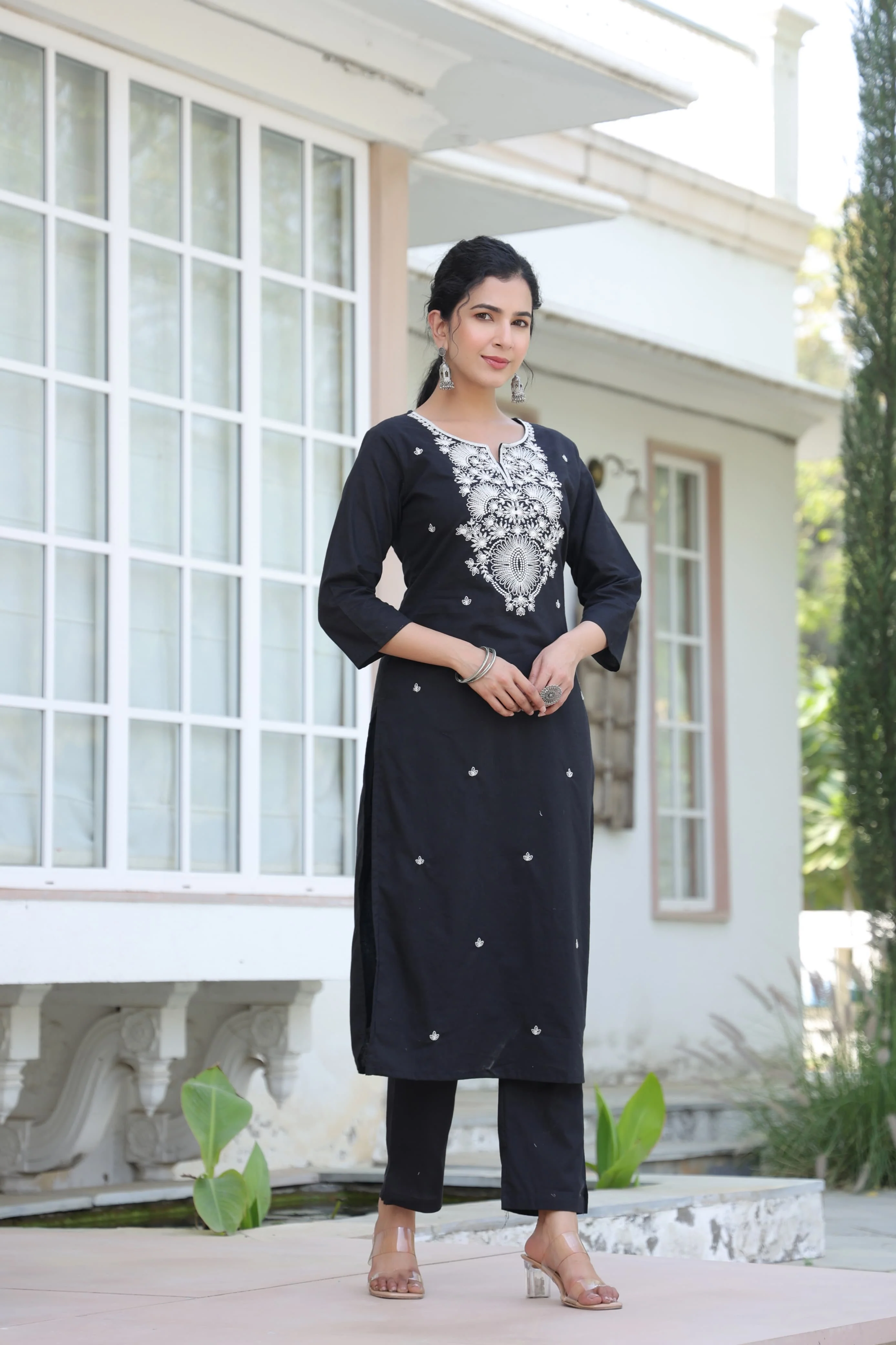 Sagarika onyx Embroided Cotton Kurta pant set - Image 4