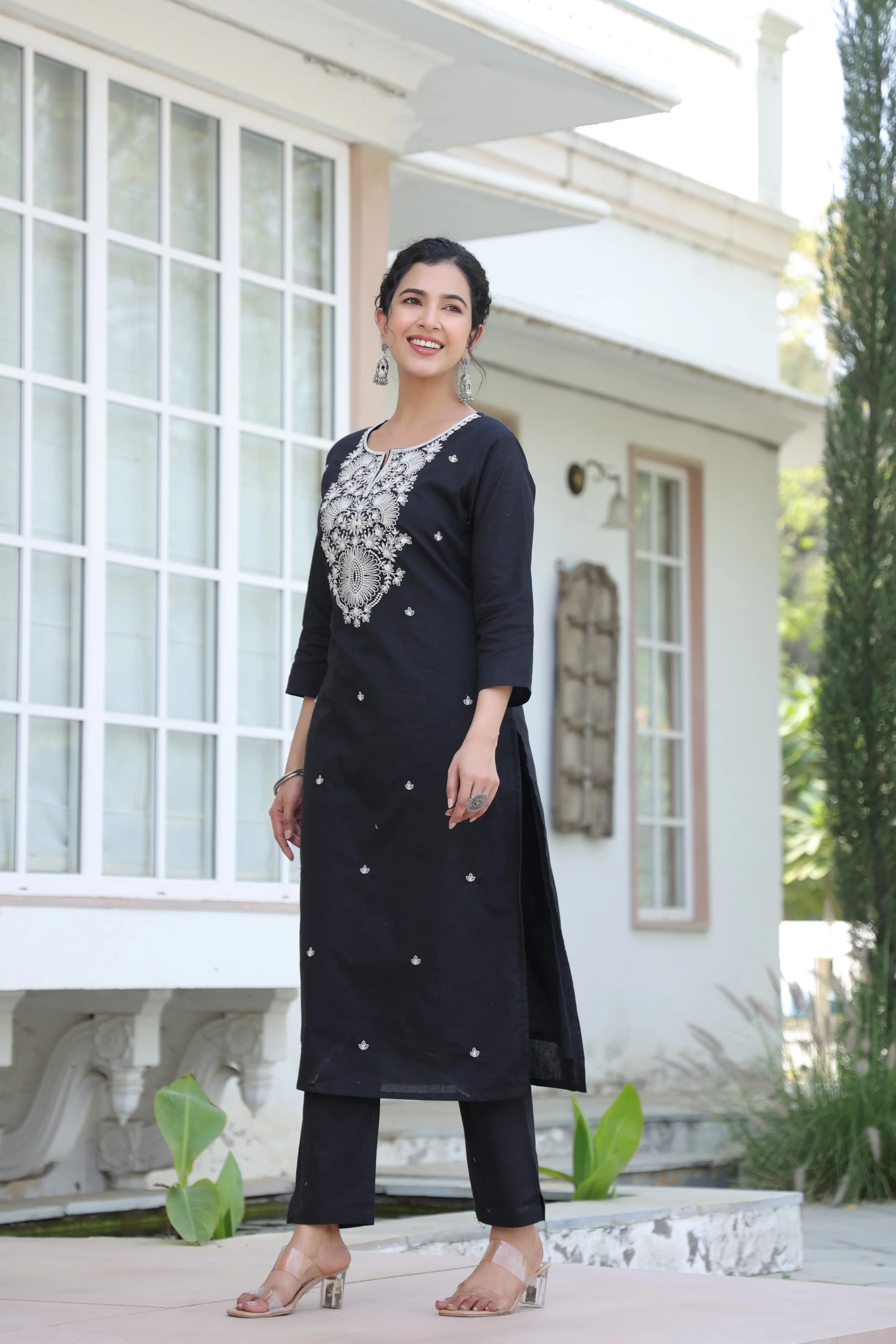 Sagarika onyx Embroided Cotton Kurta pant set - Image 5