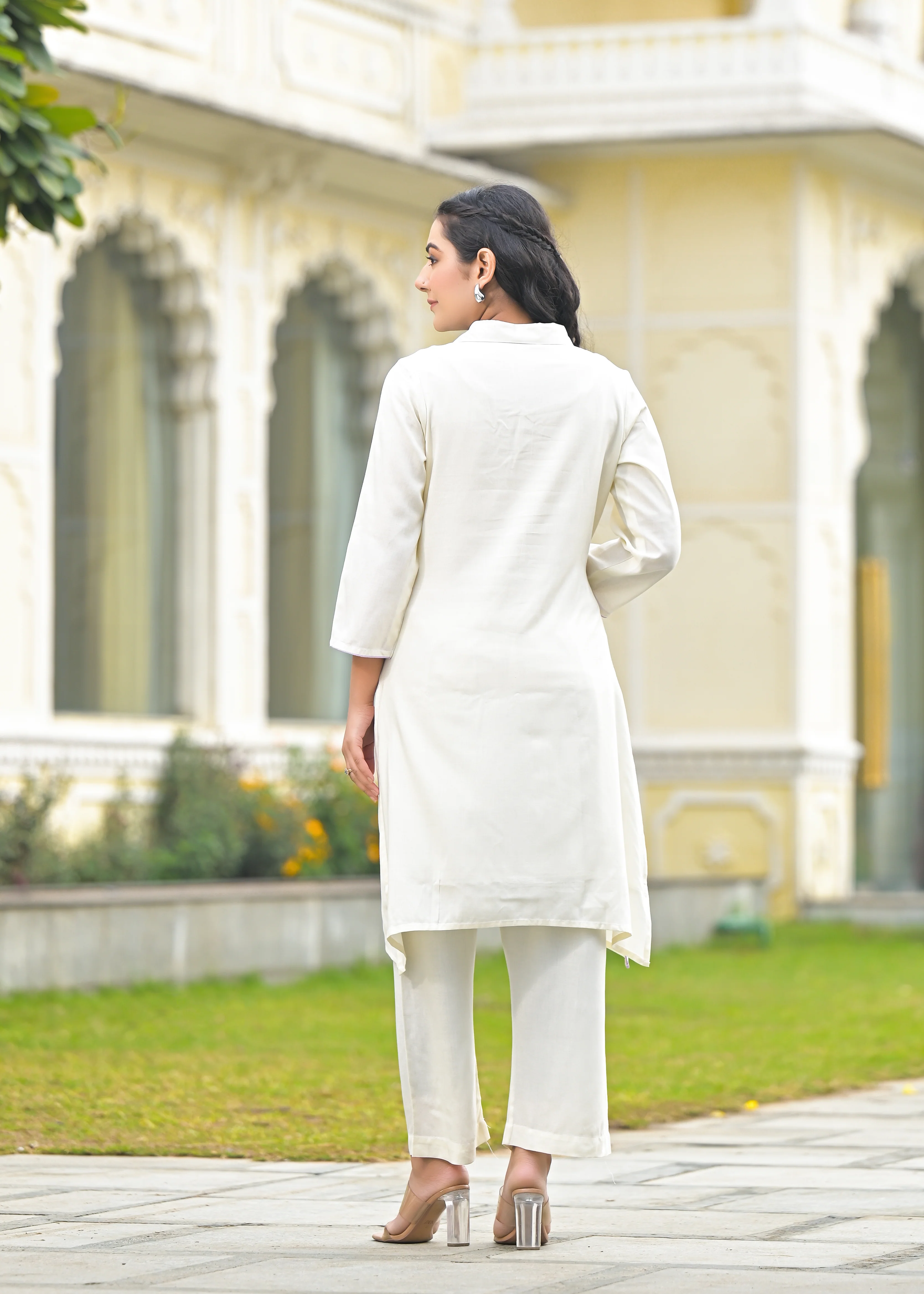 Bela Lavender Embroidered Kurta Pant Set - Image 3