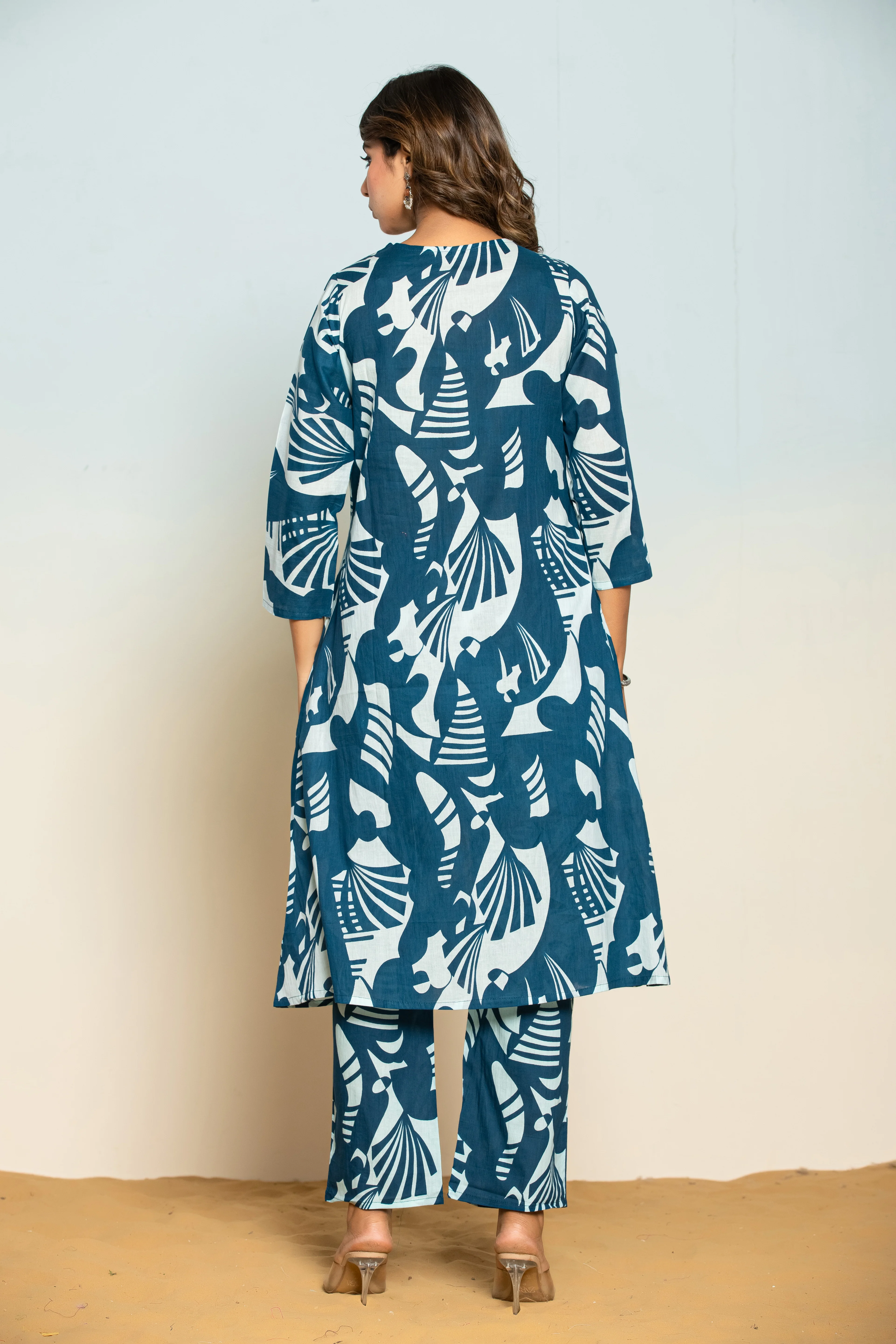 SASHA AZURE PRINTED KURTA PANT SET - Image 3