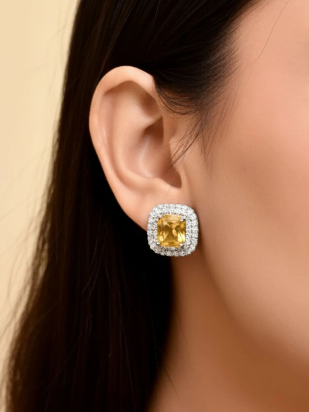Savana Diamond Earing & Pendant Set - Image 5