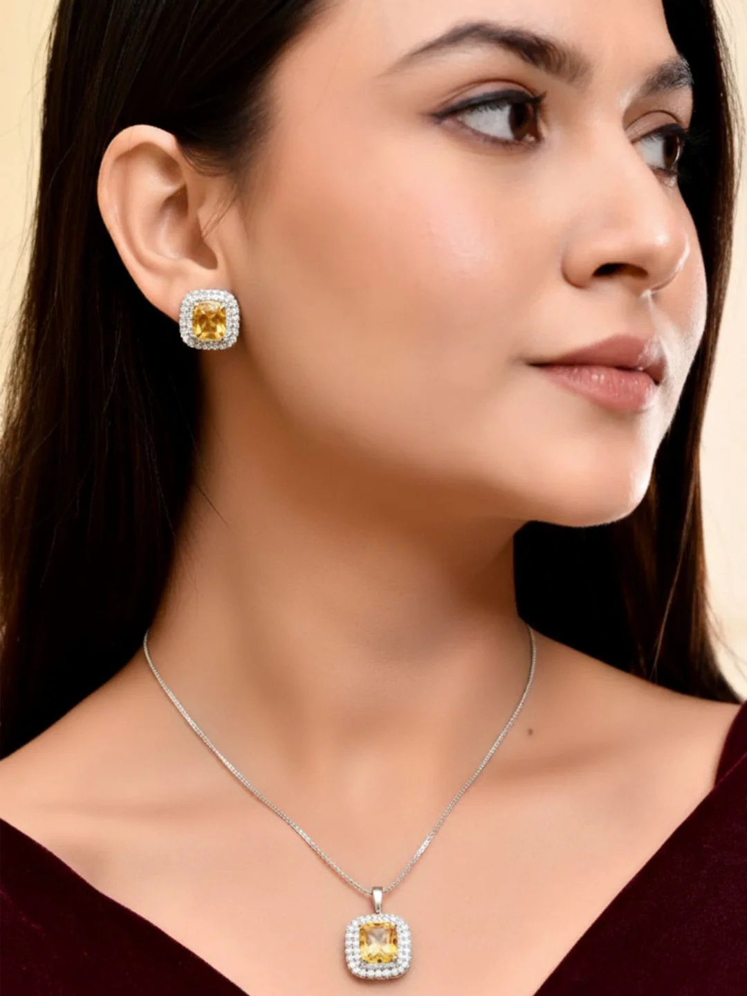 Savana Diamond Earing & Pendant Set - Image 6
