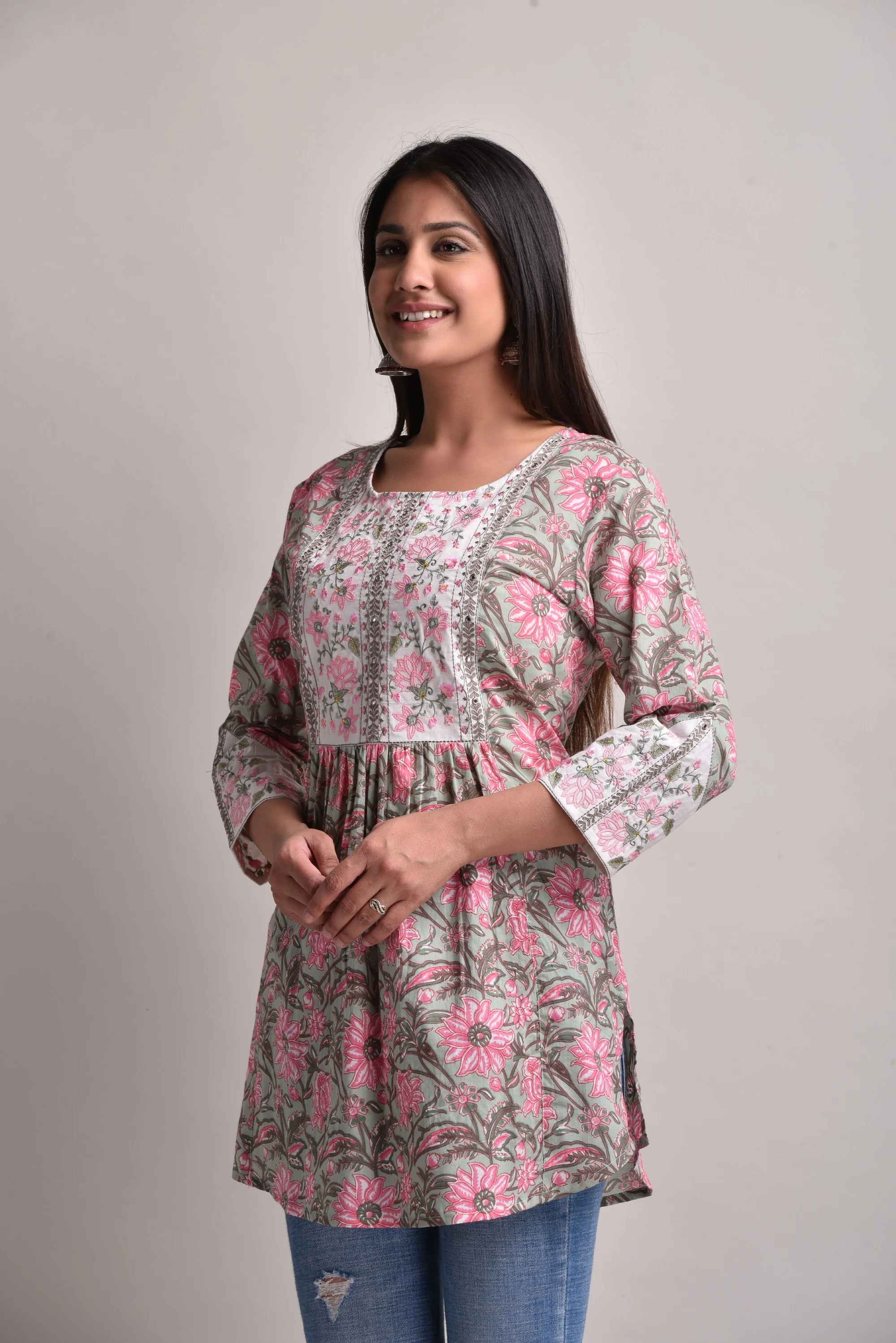 Hiya Clay Embroidered Cotton Top - Image 4