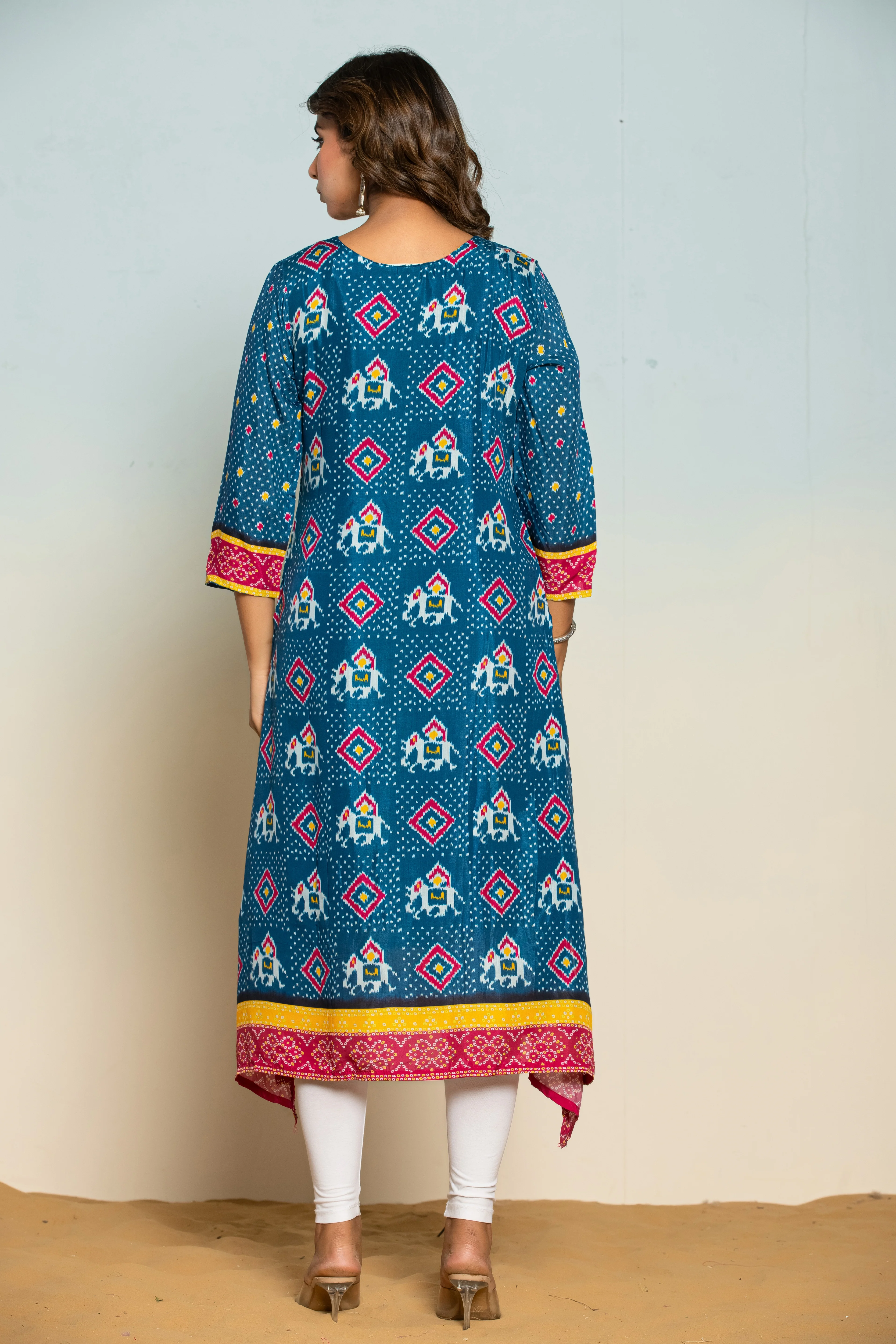 Palki Navy Printed Work Kurta - Image 3