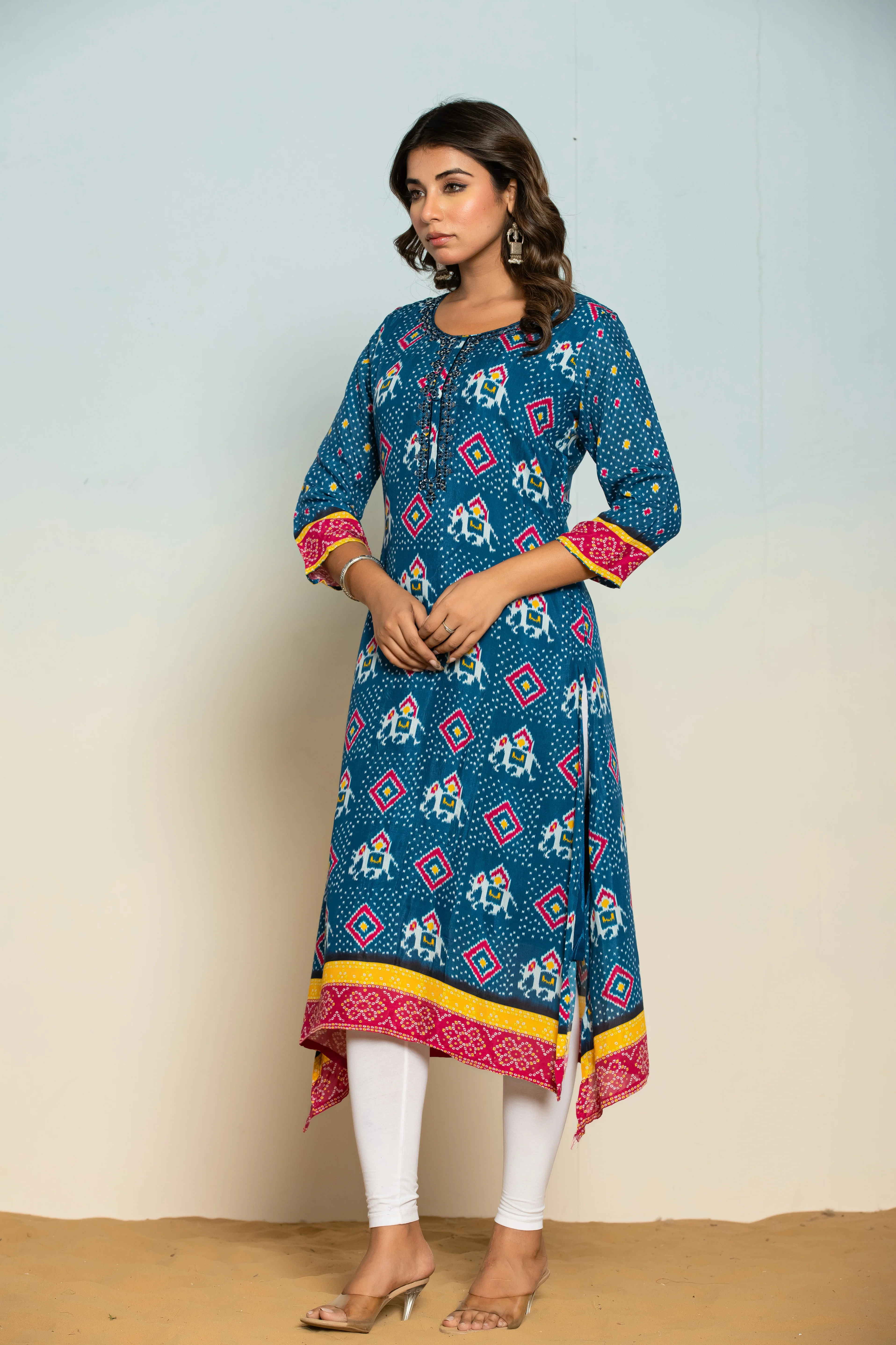 Palki Navy Printed Work Kurta - Image 5