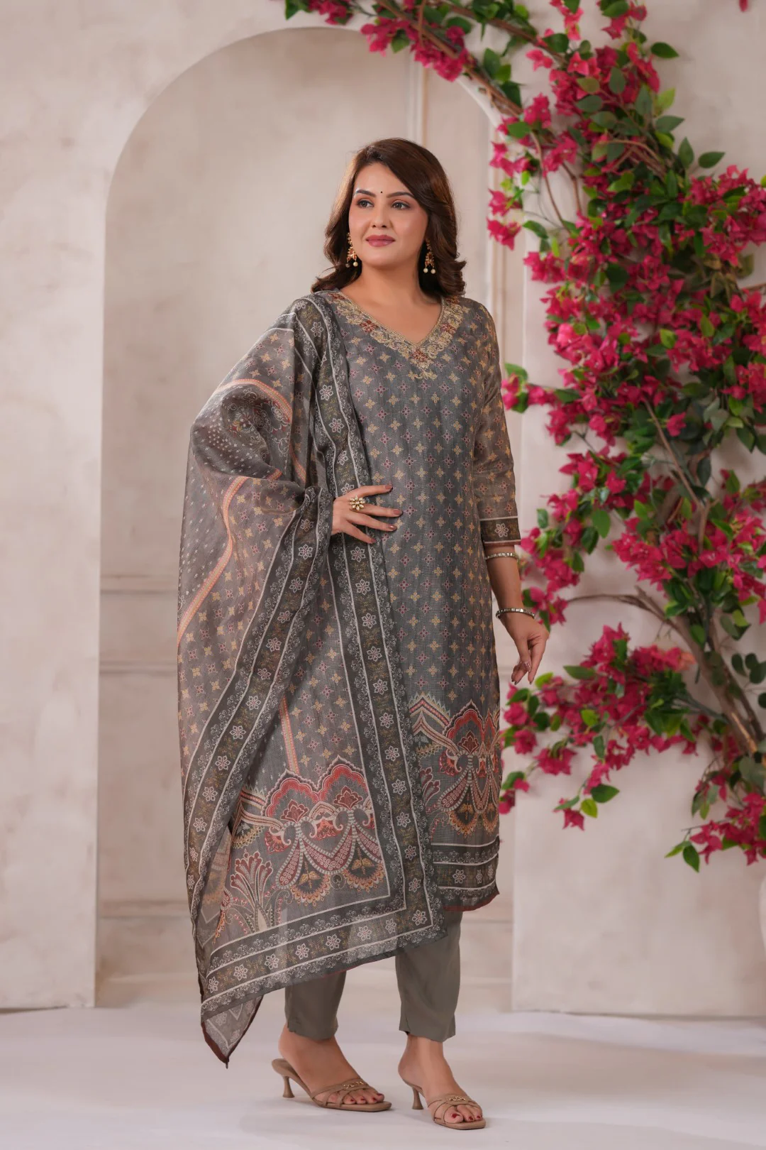 Nabha Olive Printed Work Suit Set - Image 6