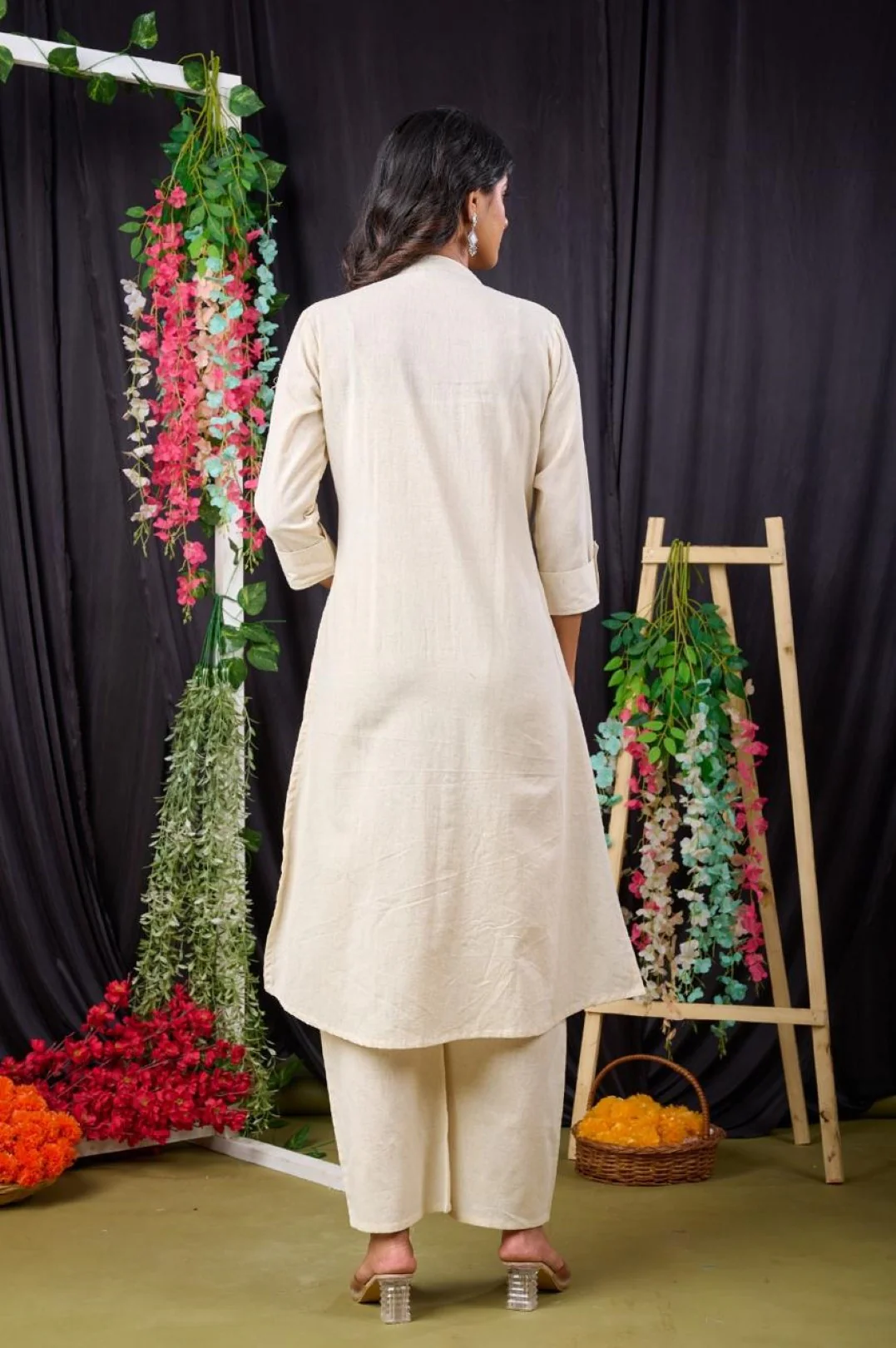 Rajhans Daisy Embrodiery Kurta Pant Set - Image 3