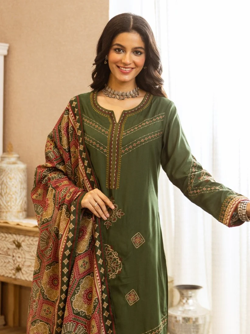Karen sage embroidery cotton suit set - Image 2