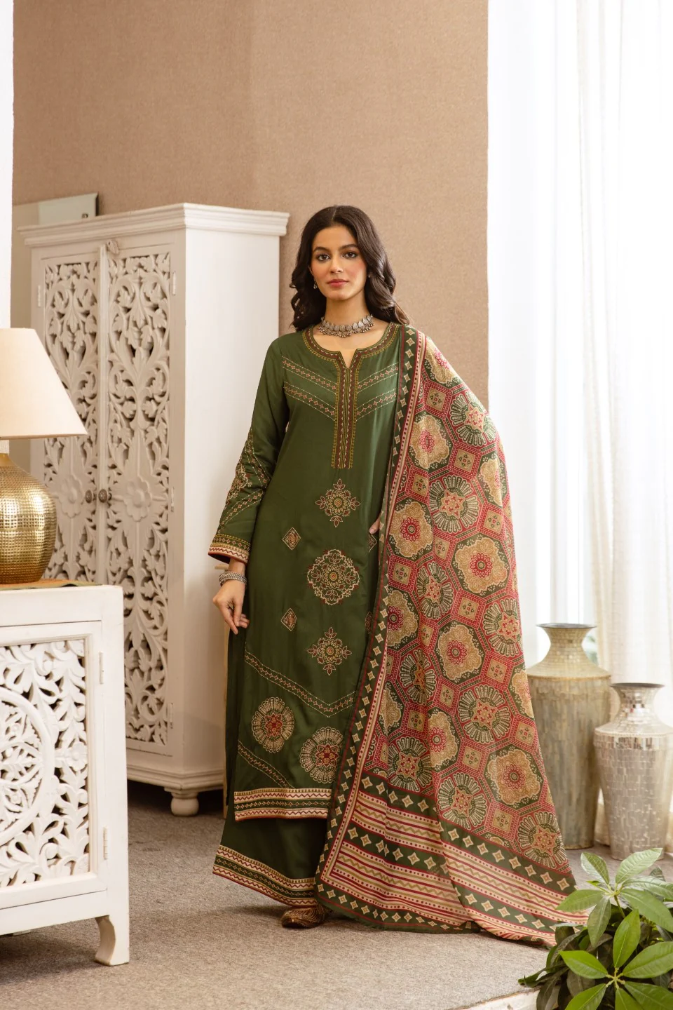 Karen sage embroidery cotton suit set - Image 6