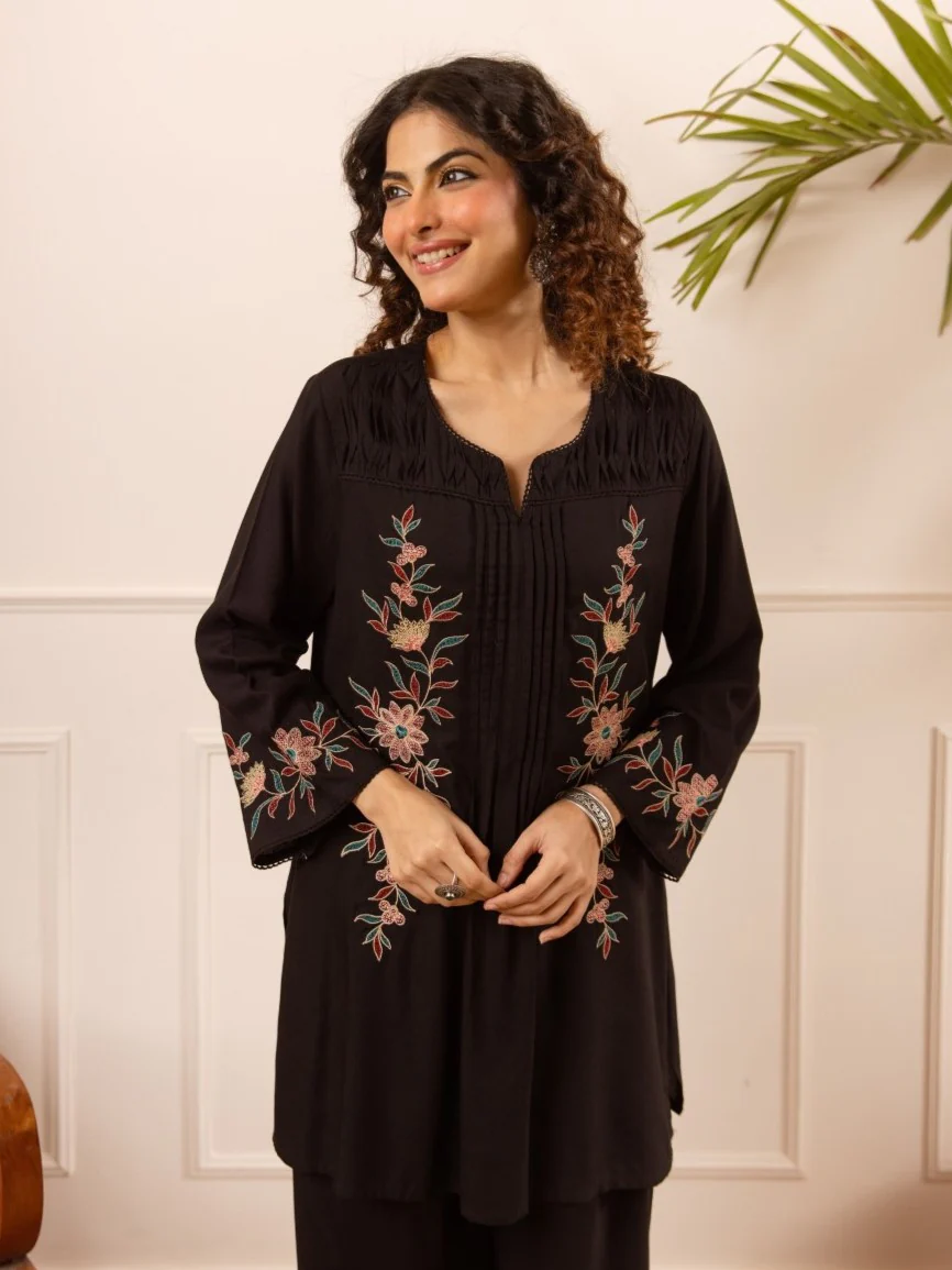 Karen soot embroidery cotton co-ord set - Image 2
