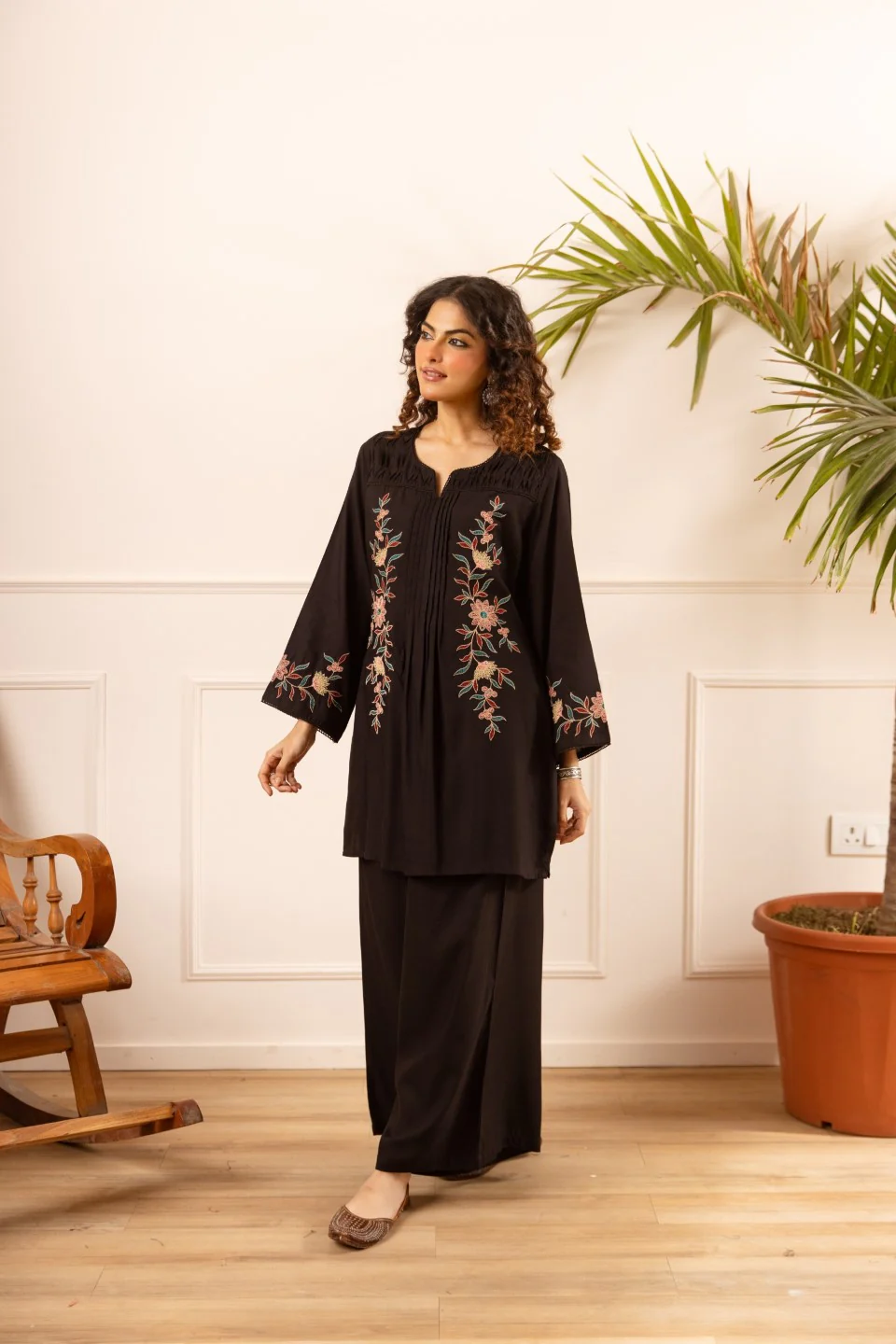 Karen soot embroidery cotton co-ord set - Image 3