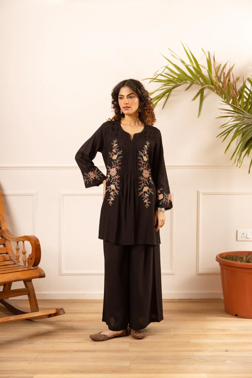 Karen soot embroidery cotton co-ord set - Image 5