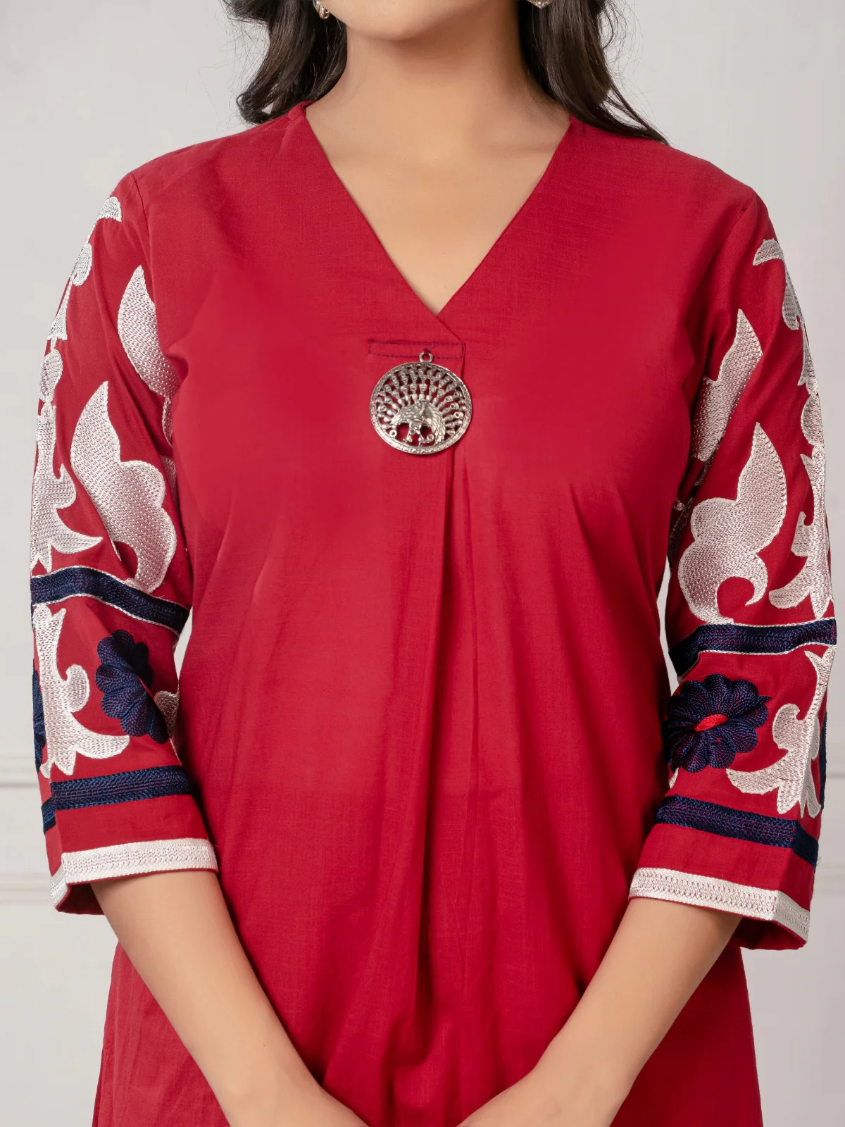 Mika cardinal embroidery Kurta pant set - Image 2