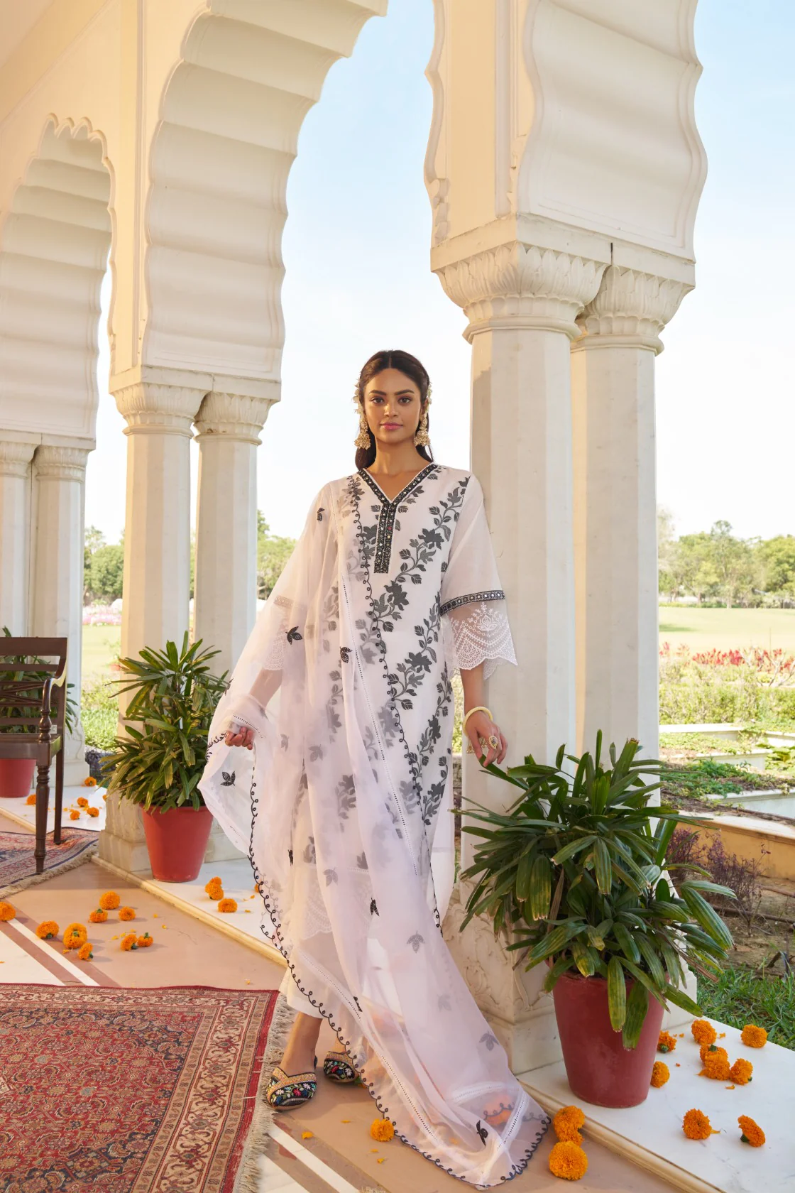 Grithav Pearl Embroidered Lawn Suit Set - Image 7