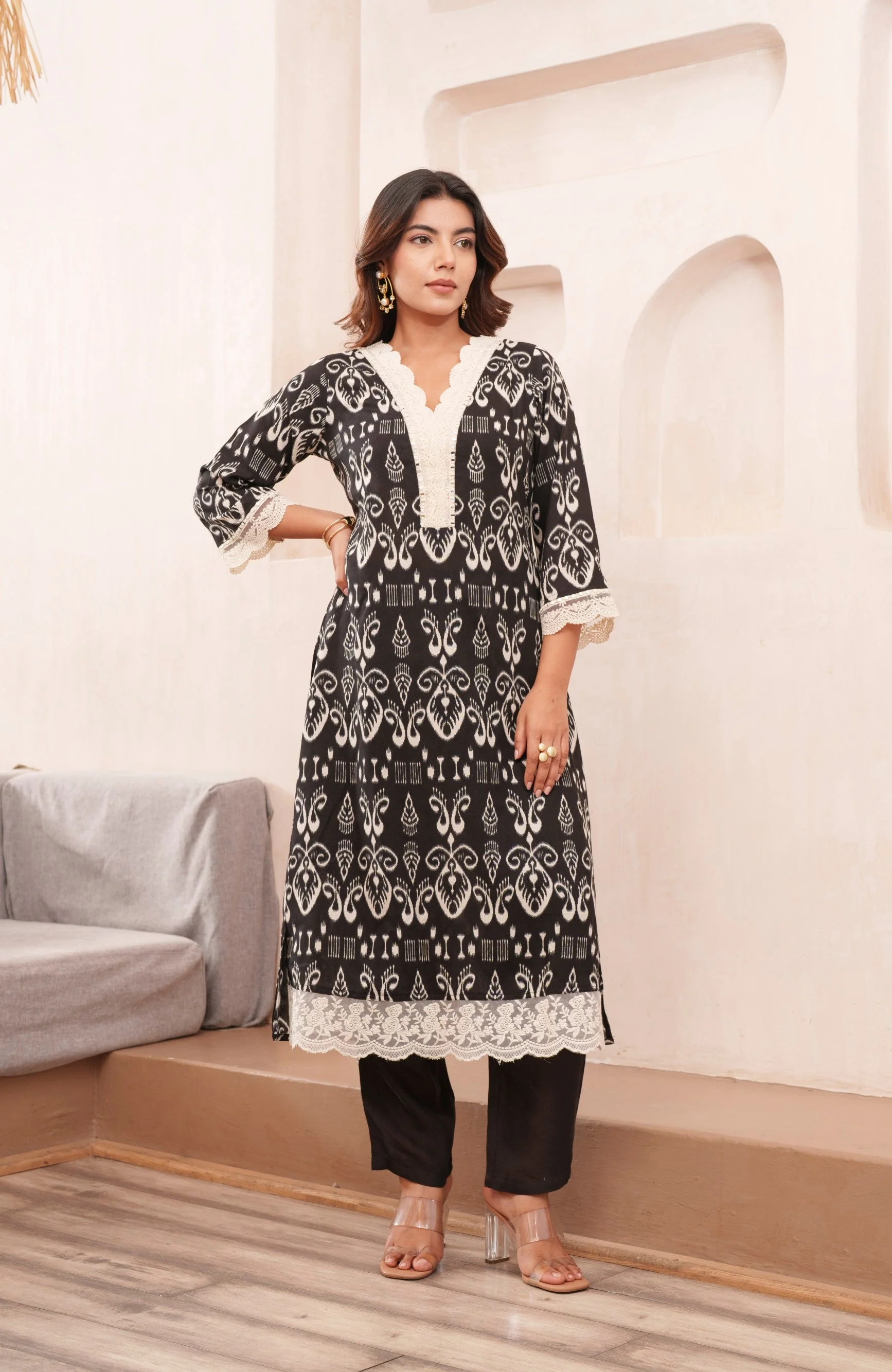 Tashvika Onyx Printed Kurta Pant Set - Image 13