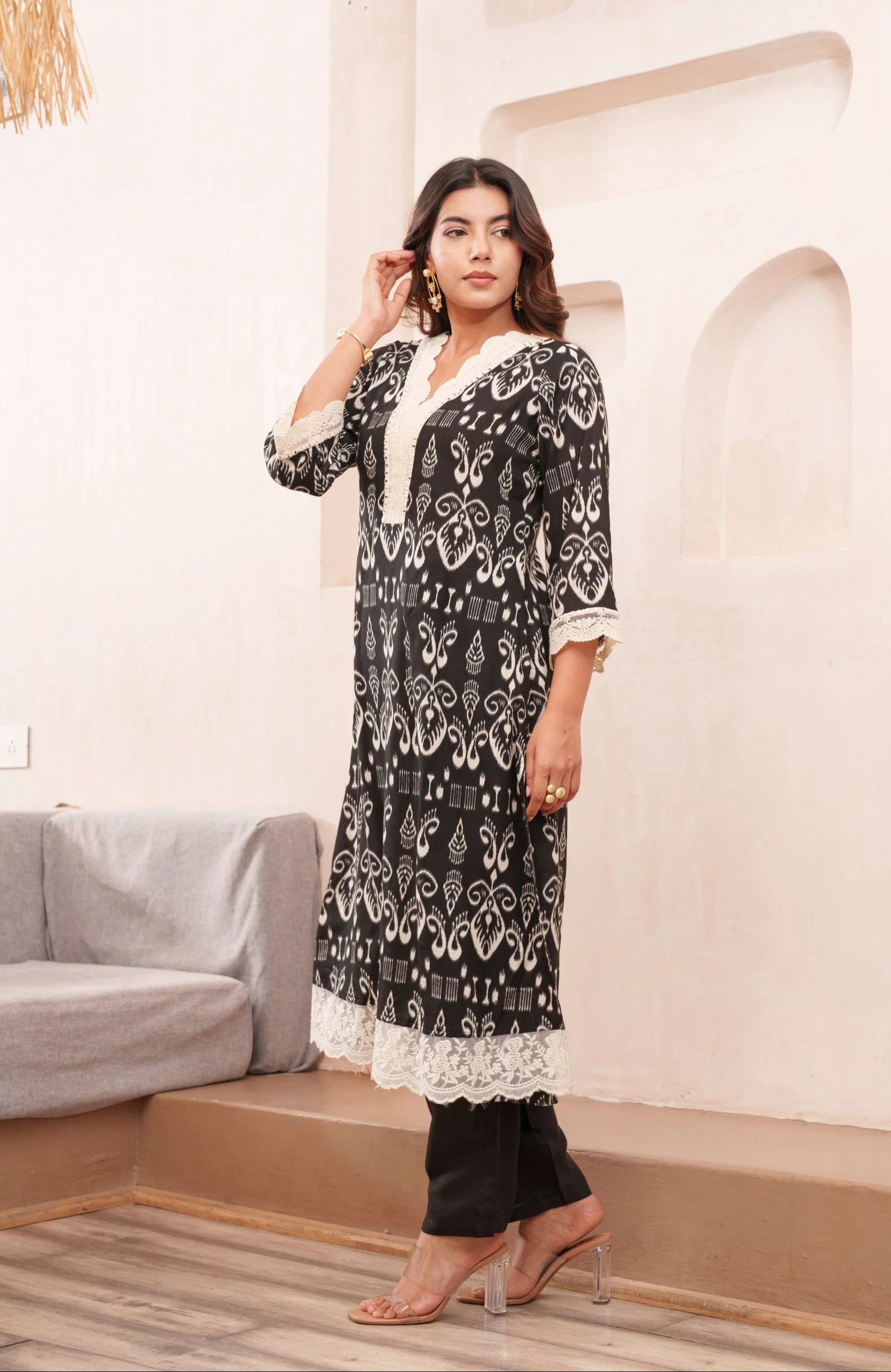 Tashvika Onyx Printed Kurta Pant Set - Image 14