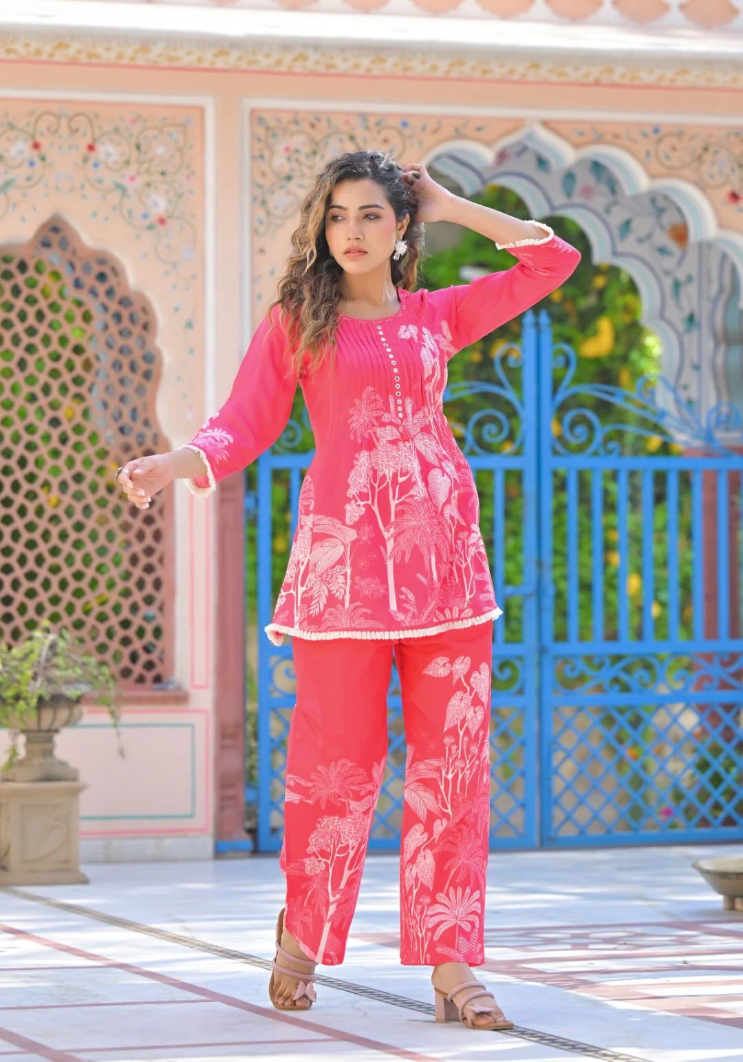 Iti Punch Printed Cotton Co-ord Set - Image 3