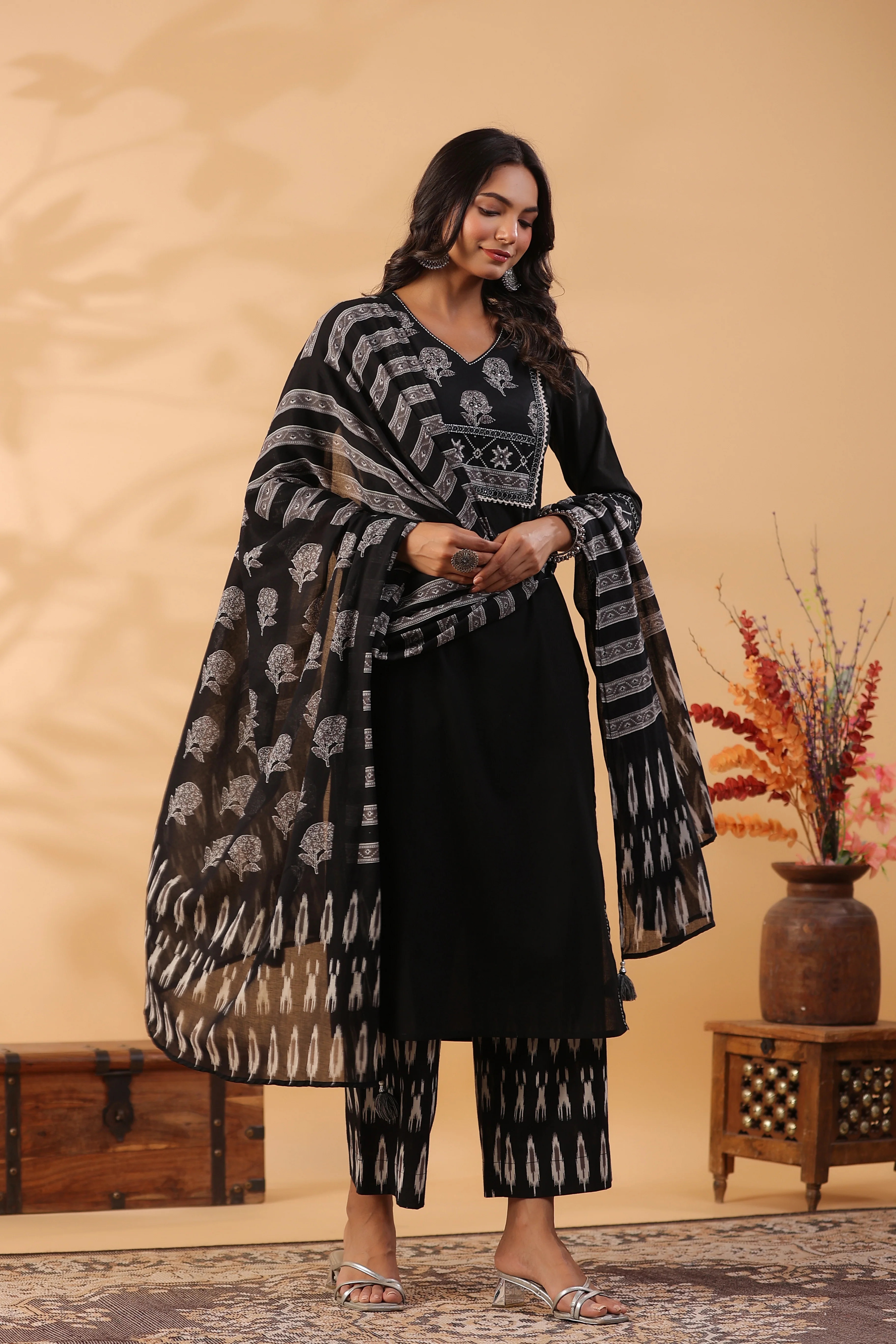 Sarla Onyx Cotton Suit Set - Image 5