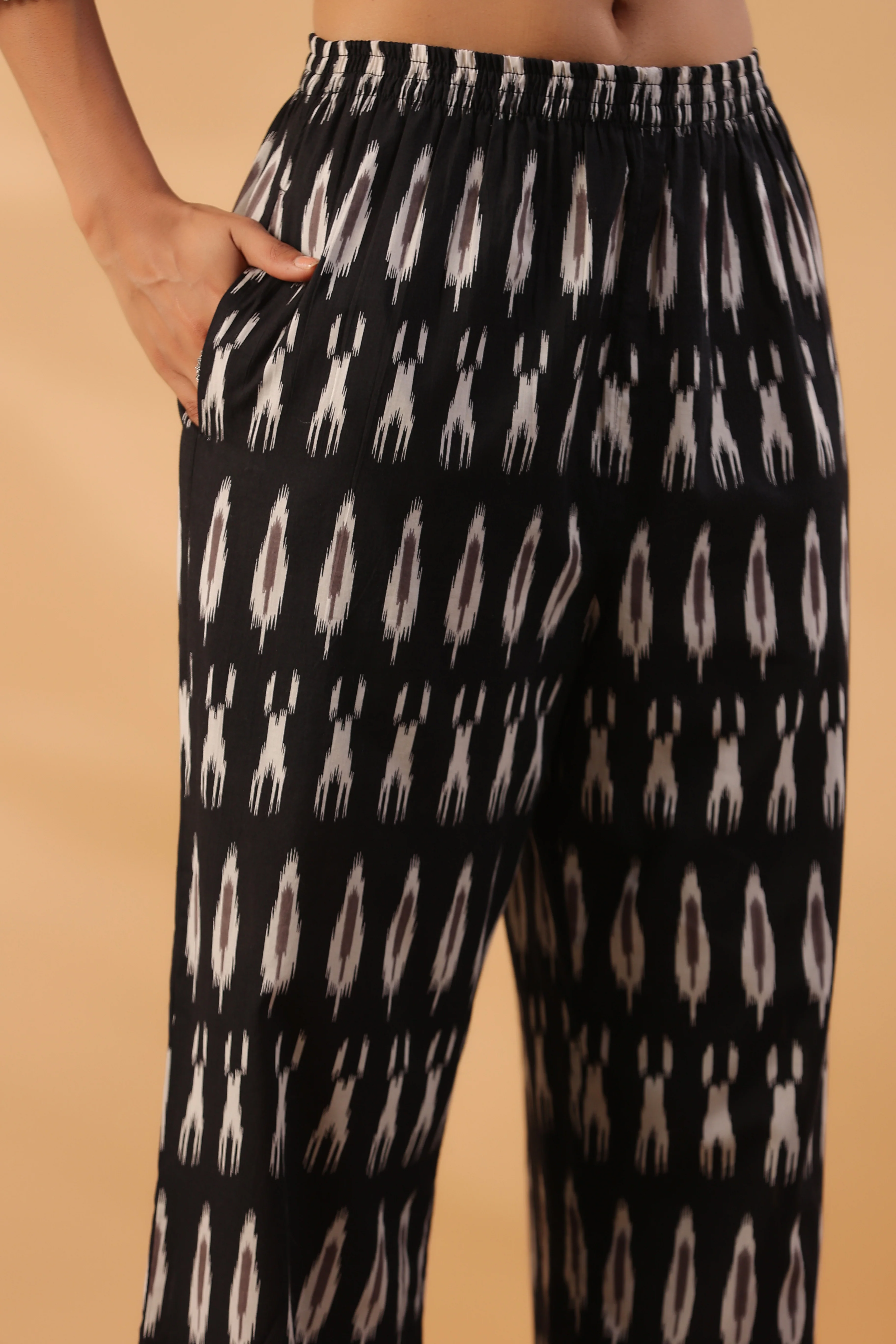 Sarla Onyx Cotton Suit Set - Image 7