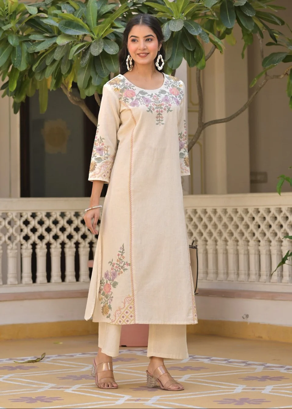 Chandri Fog Embroidered Kurta Pant Set - Image 4