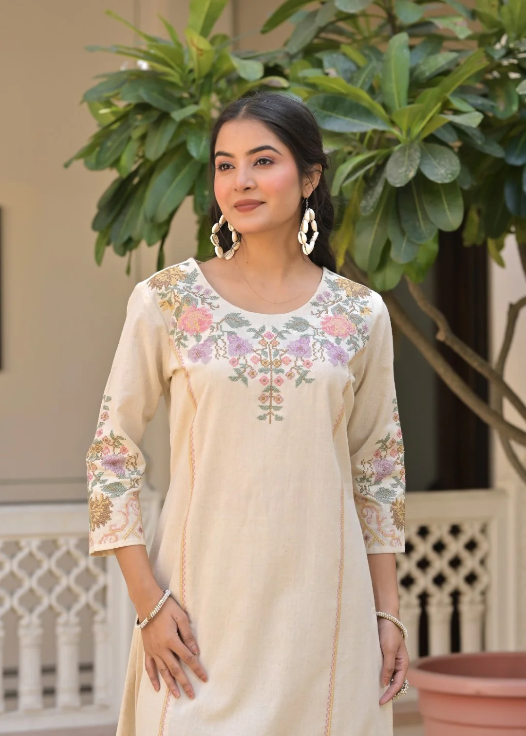Chandri Fog Embroidered Kurta Pant Set - Image 6