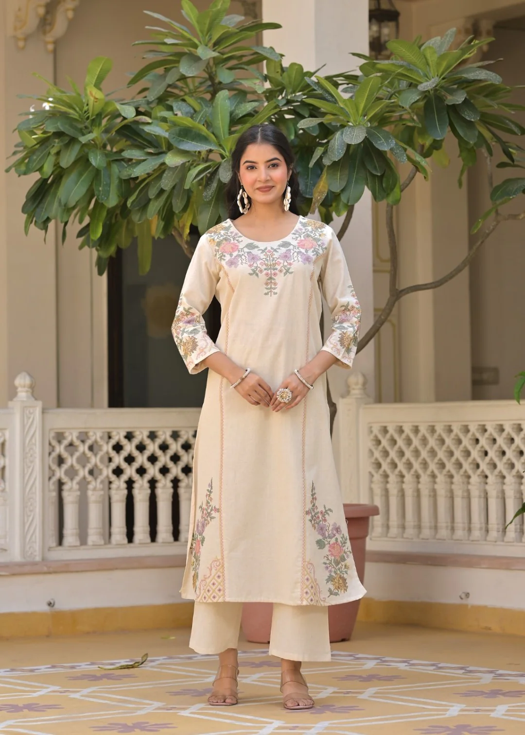 Chandri Fog Embroidered Kurta Pant Set - Image 9