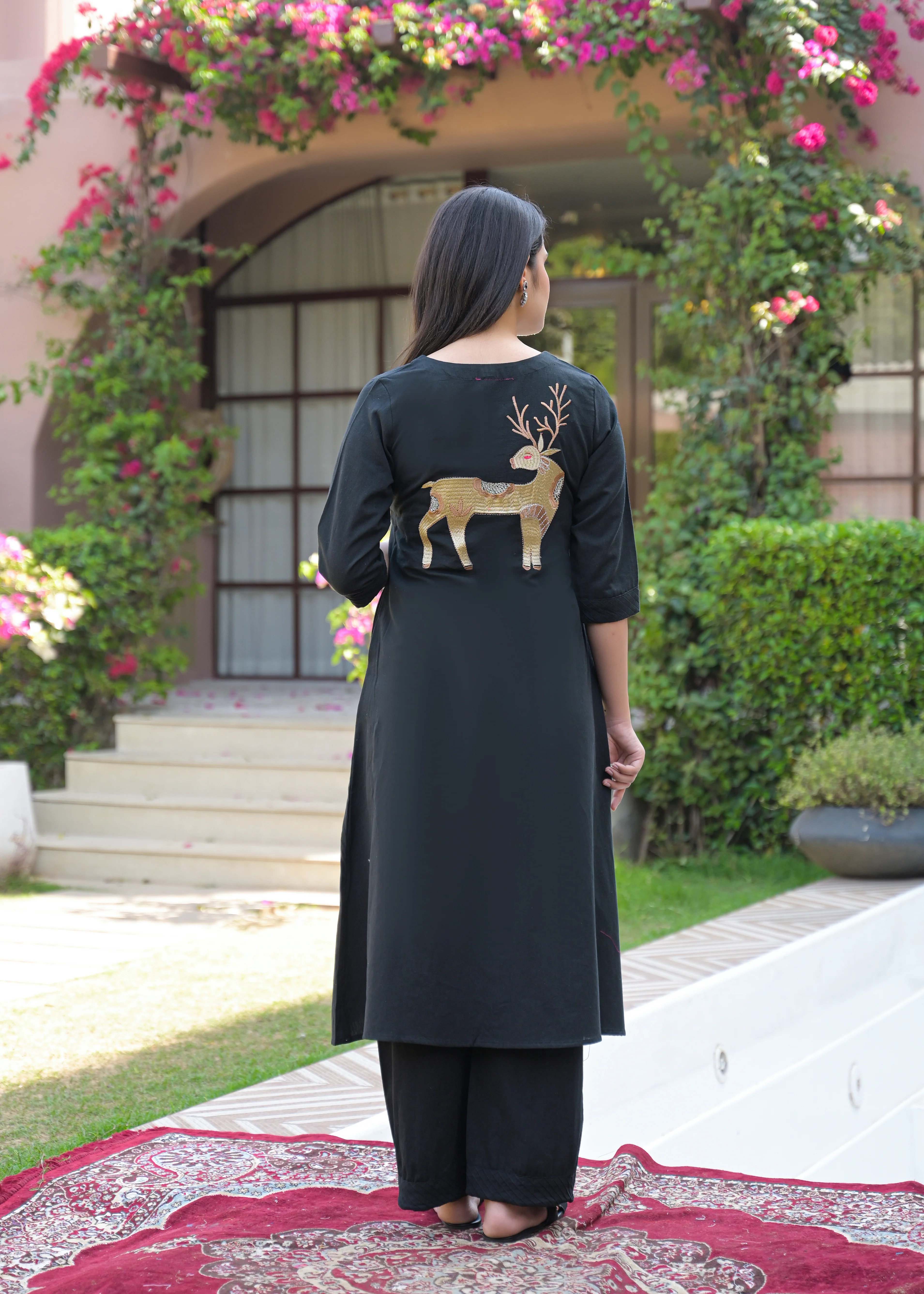 Mayri Onyx embroidery cotton kurta pant set - Image 9