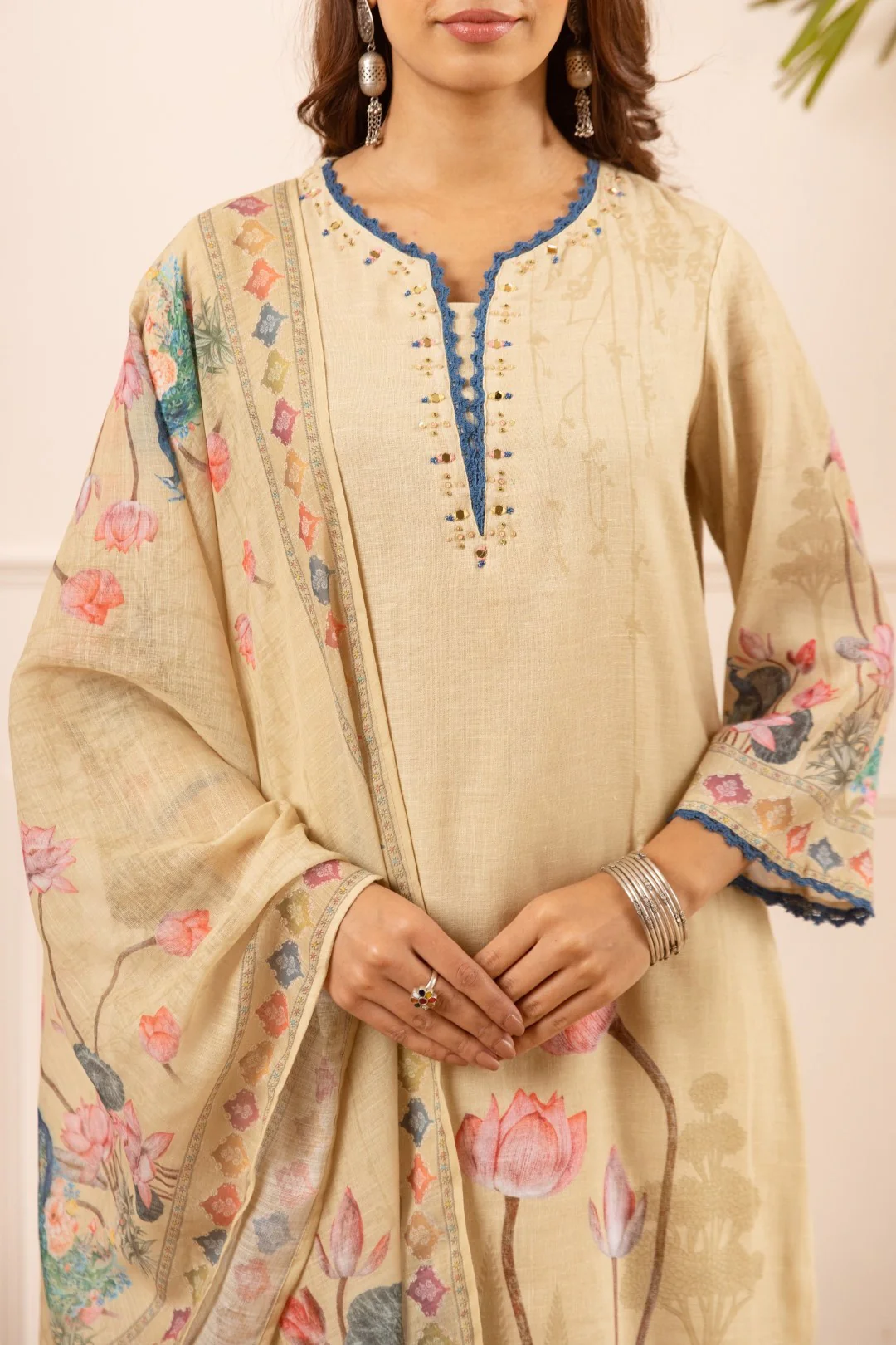 Mihika tan printed cotton suit set - Image 8