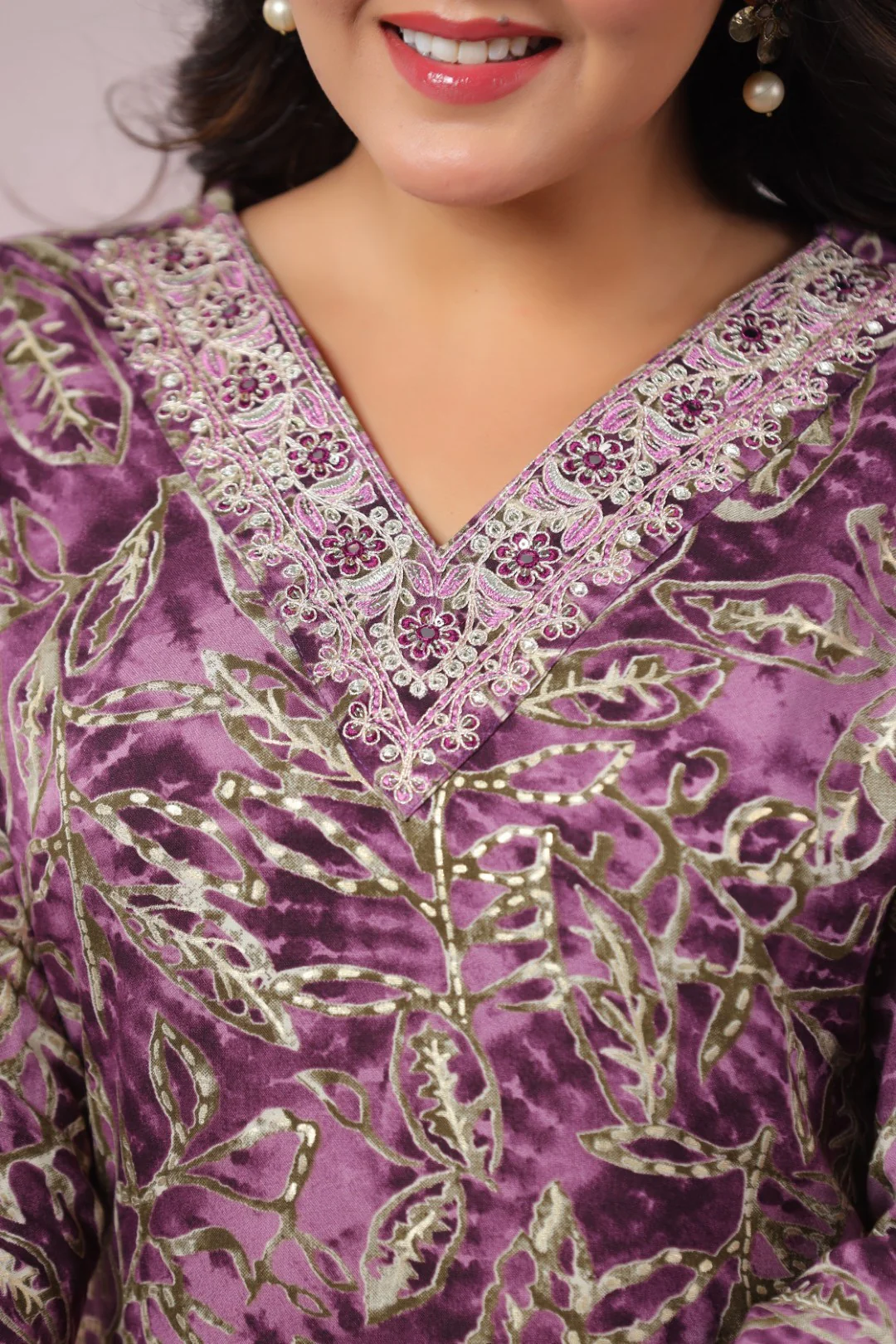 Varisha Mauve Printed Kurti - Image 4