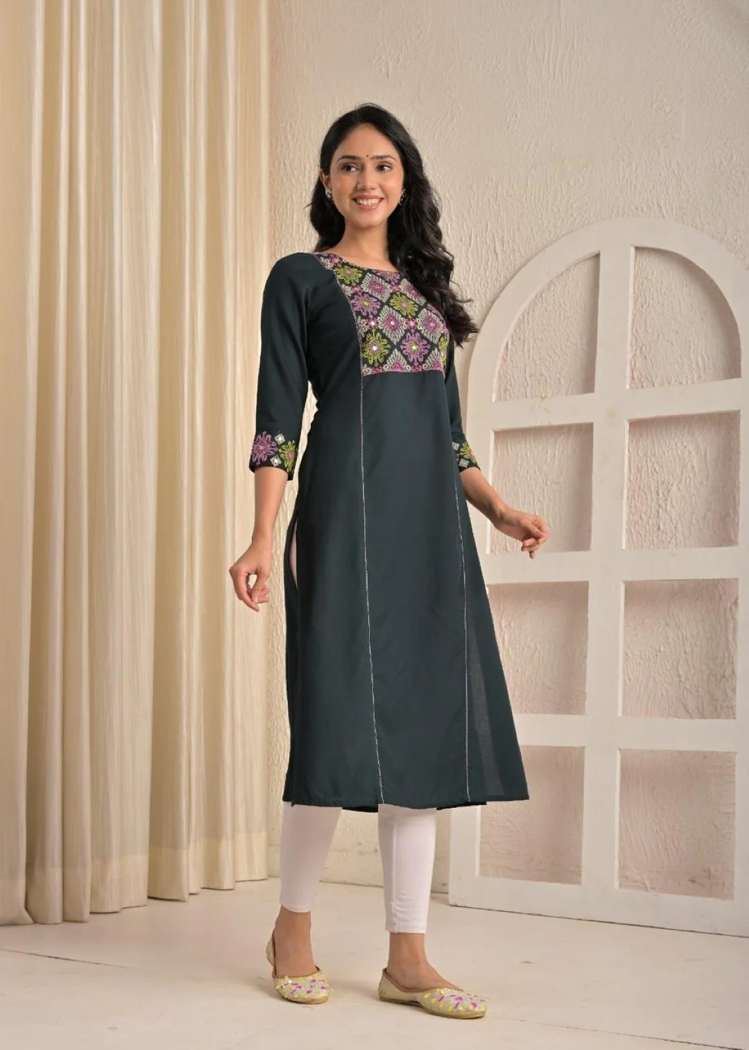 Chandri Beetle Embroidered Kurti - Image 3