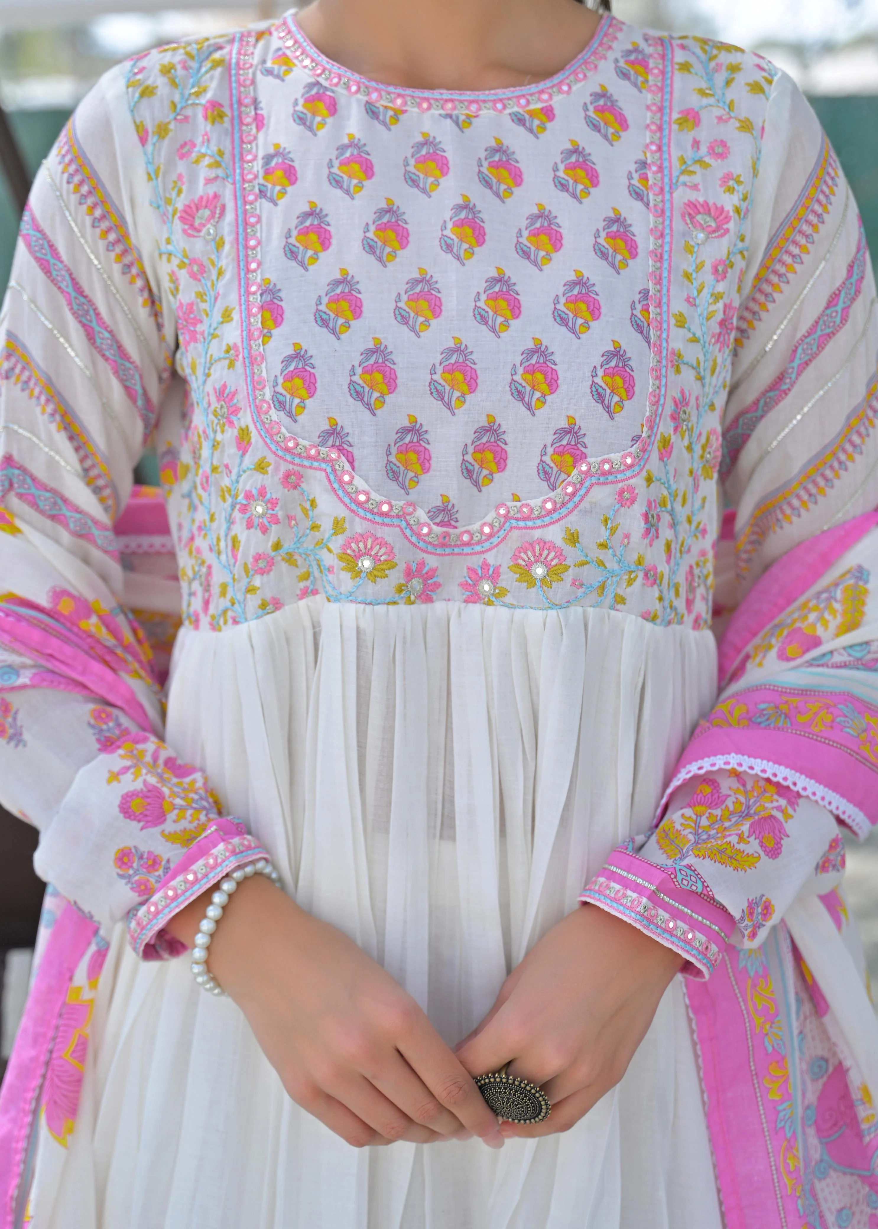 Lakshita Punch Printed Cotton Suit Set - Image 4