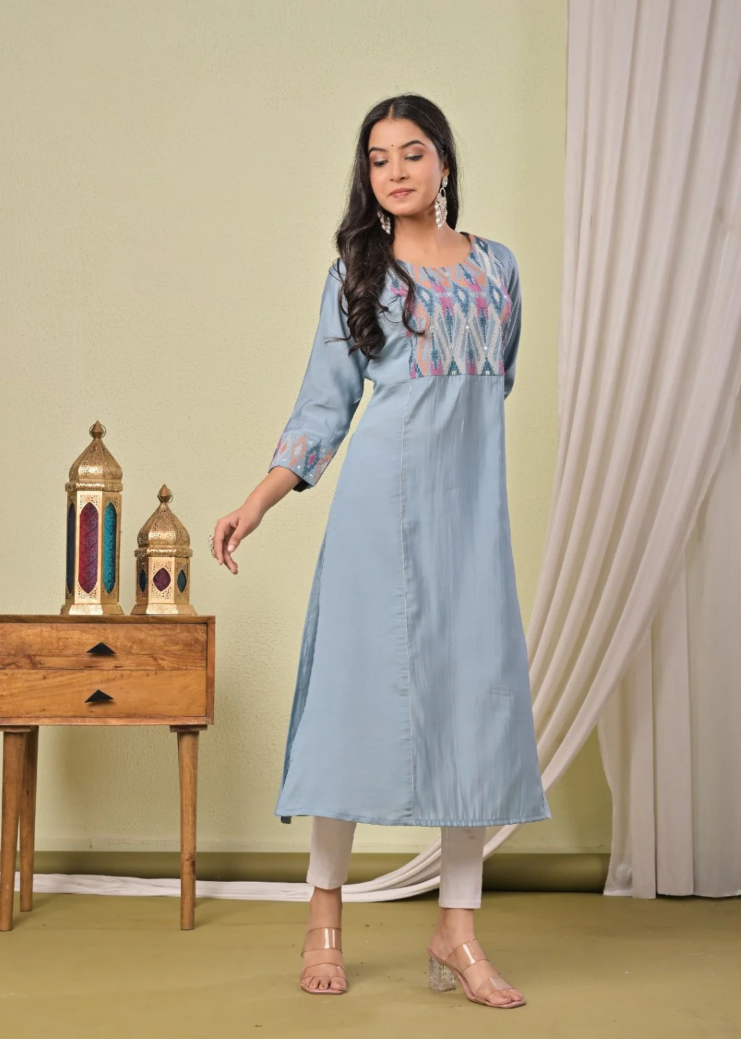 Chandri Cadet Embroidered Work Kurti - Image 6