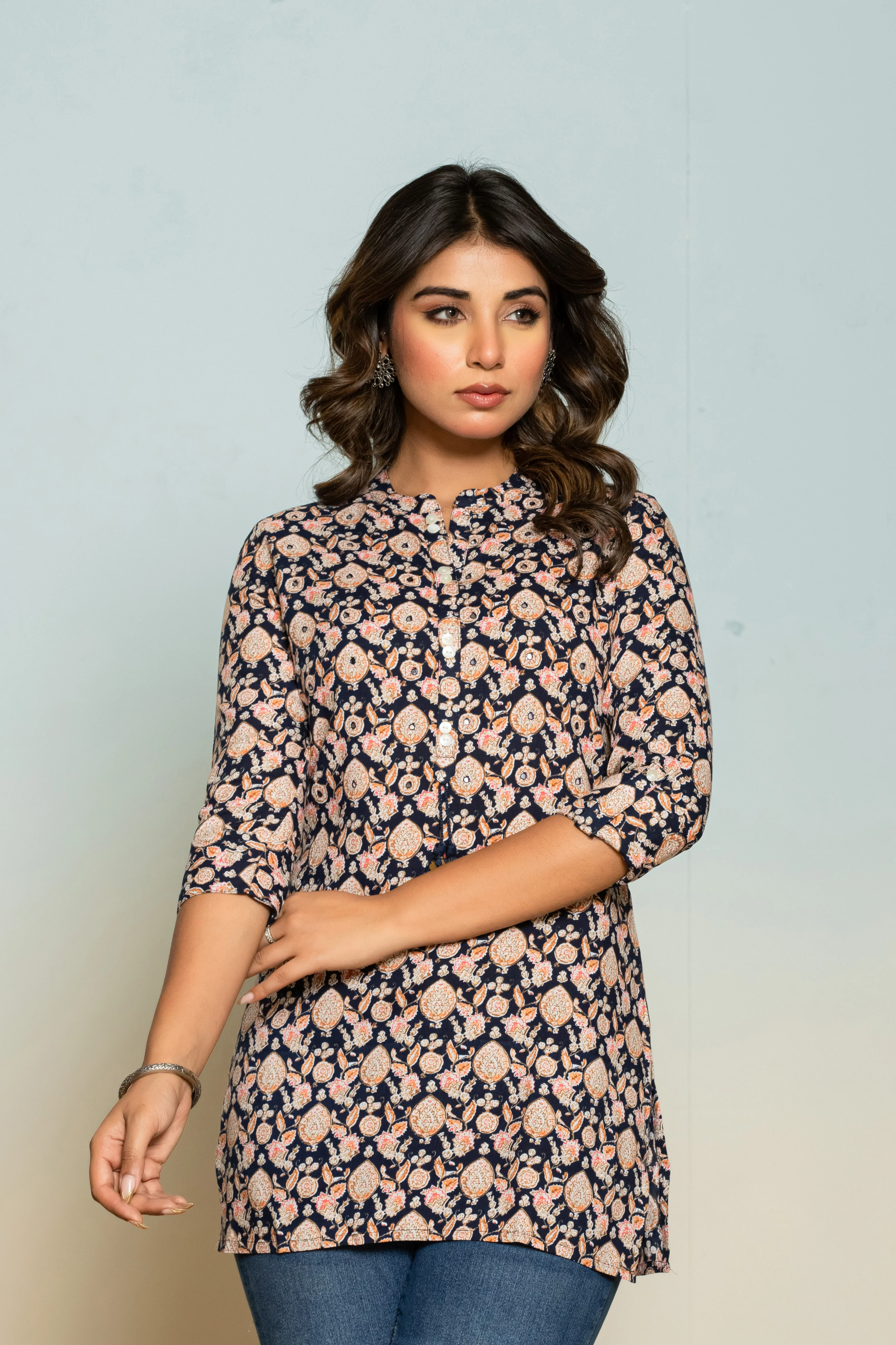 UMA JET PRINTED COTTON SHORT TOP - Image 7