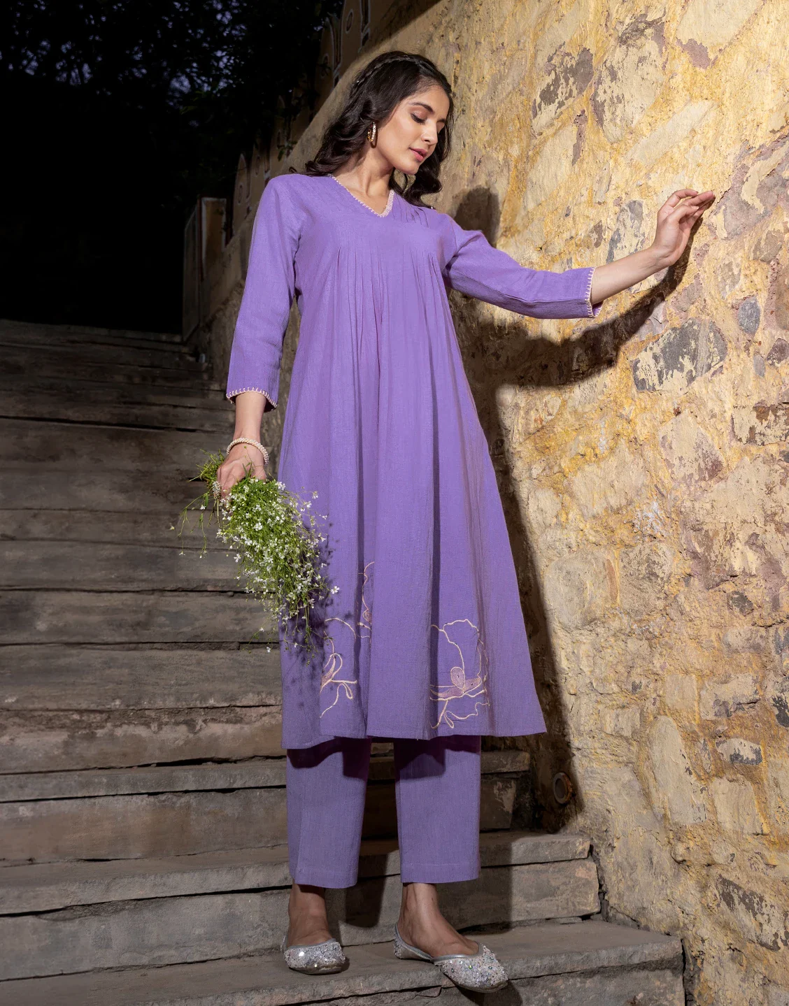 SNEHA LILAC COTTON EMBRODIERED  KURTA PANT SET - Image 4