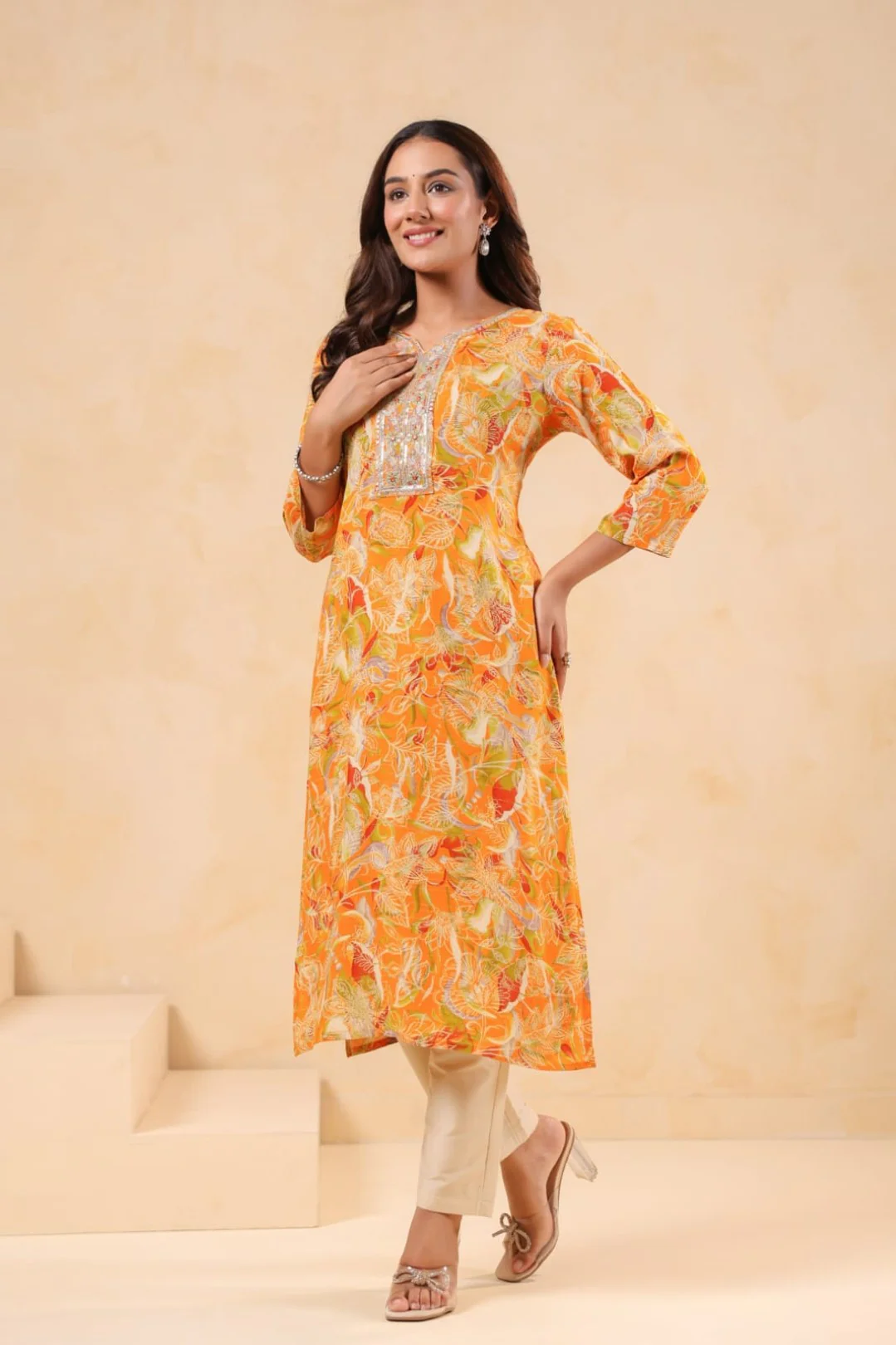 Varisha Amber Printed Kurti - Image 3