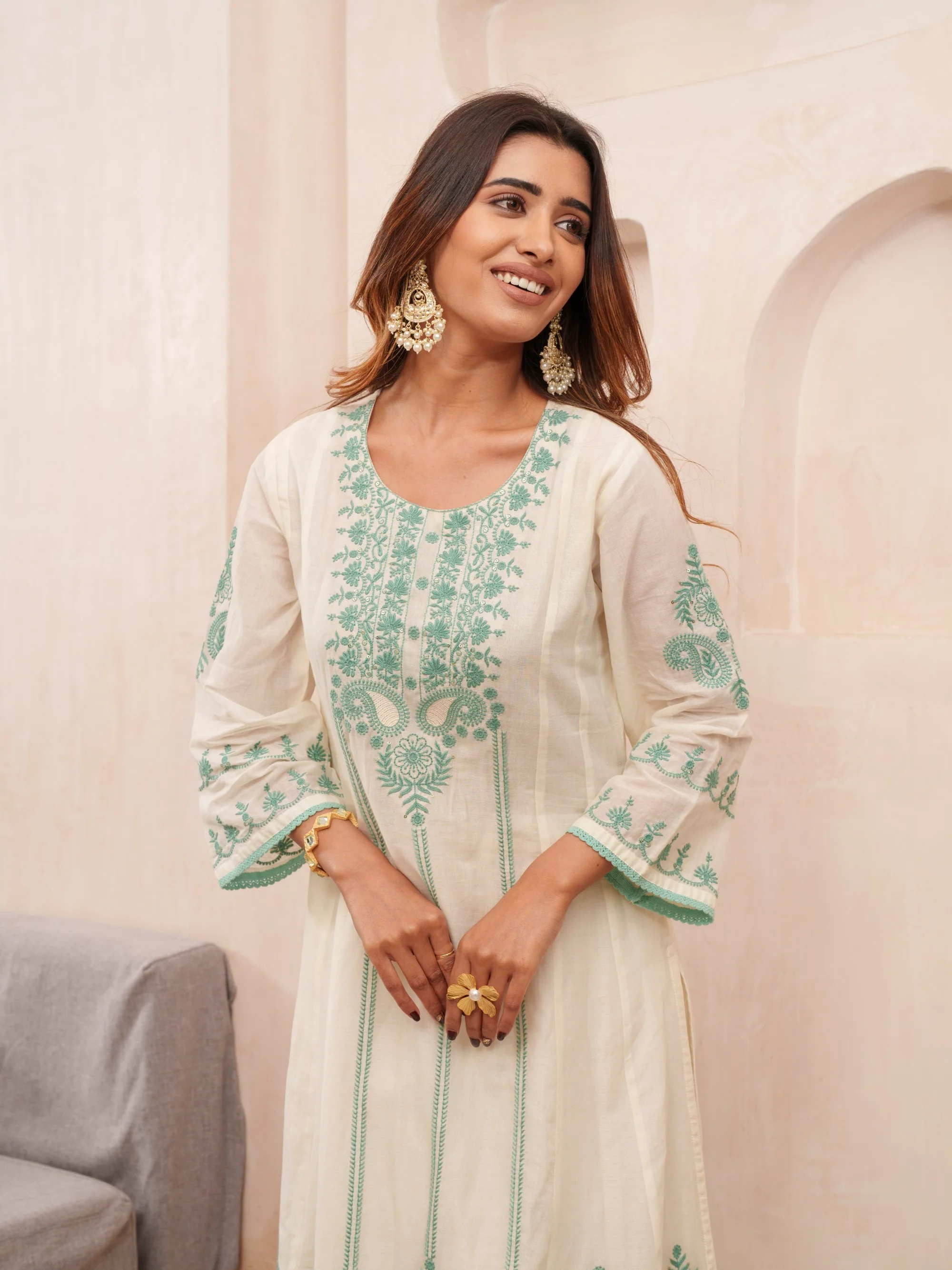 Tashvika Misriteal Cotton Embroidered Lawn Suit set - Image 12