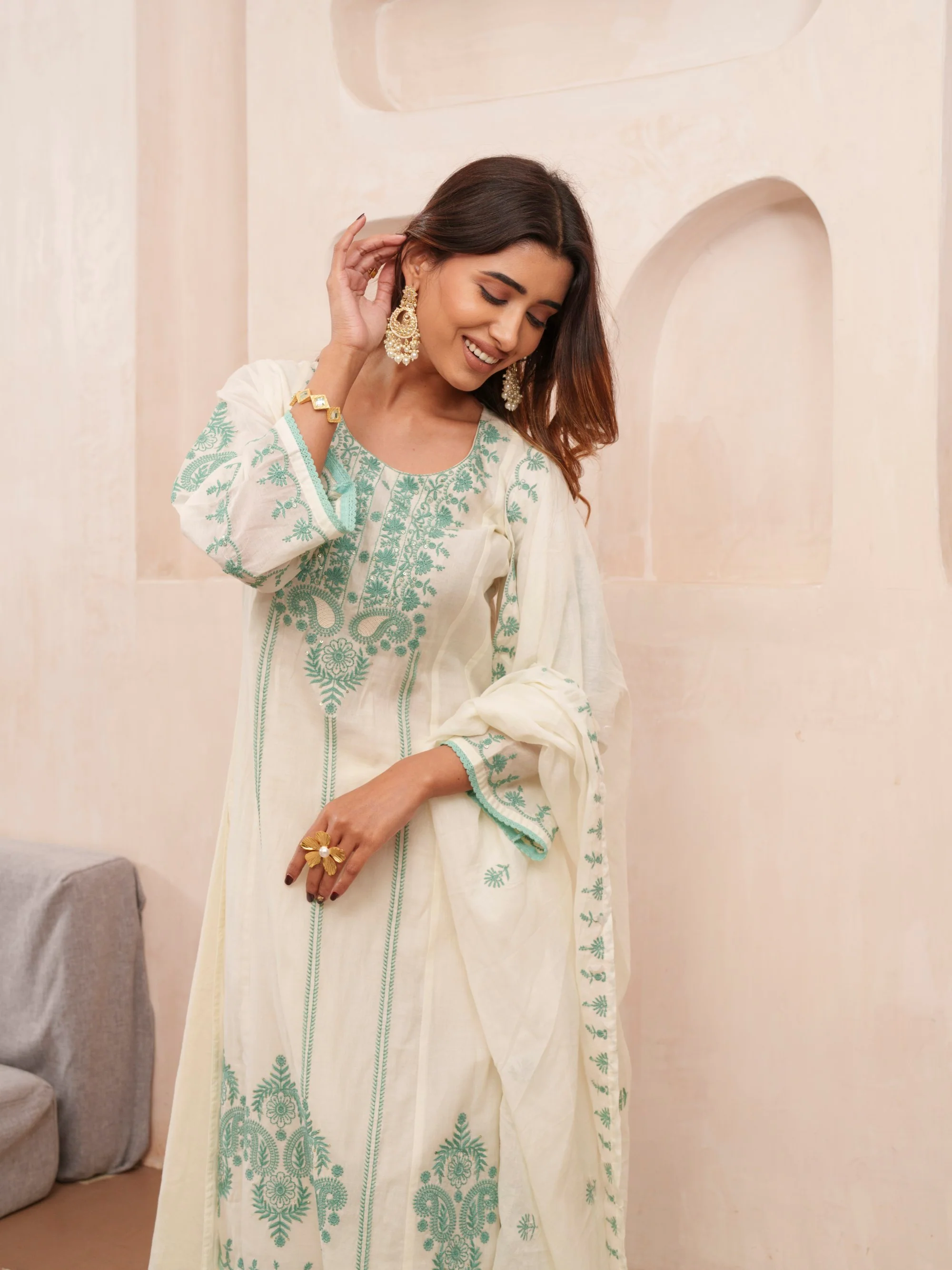 Tashvika Misriteal Cotton Embroidered Lawn Suit set - Image 18
