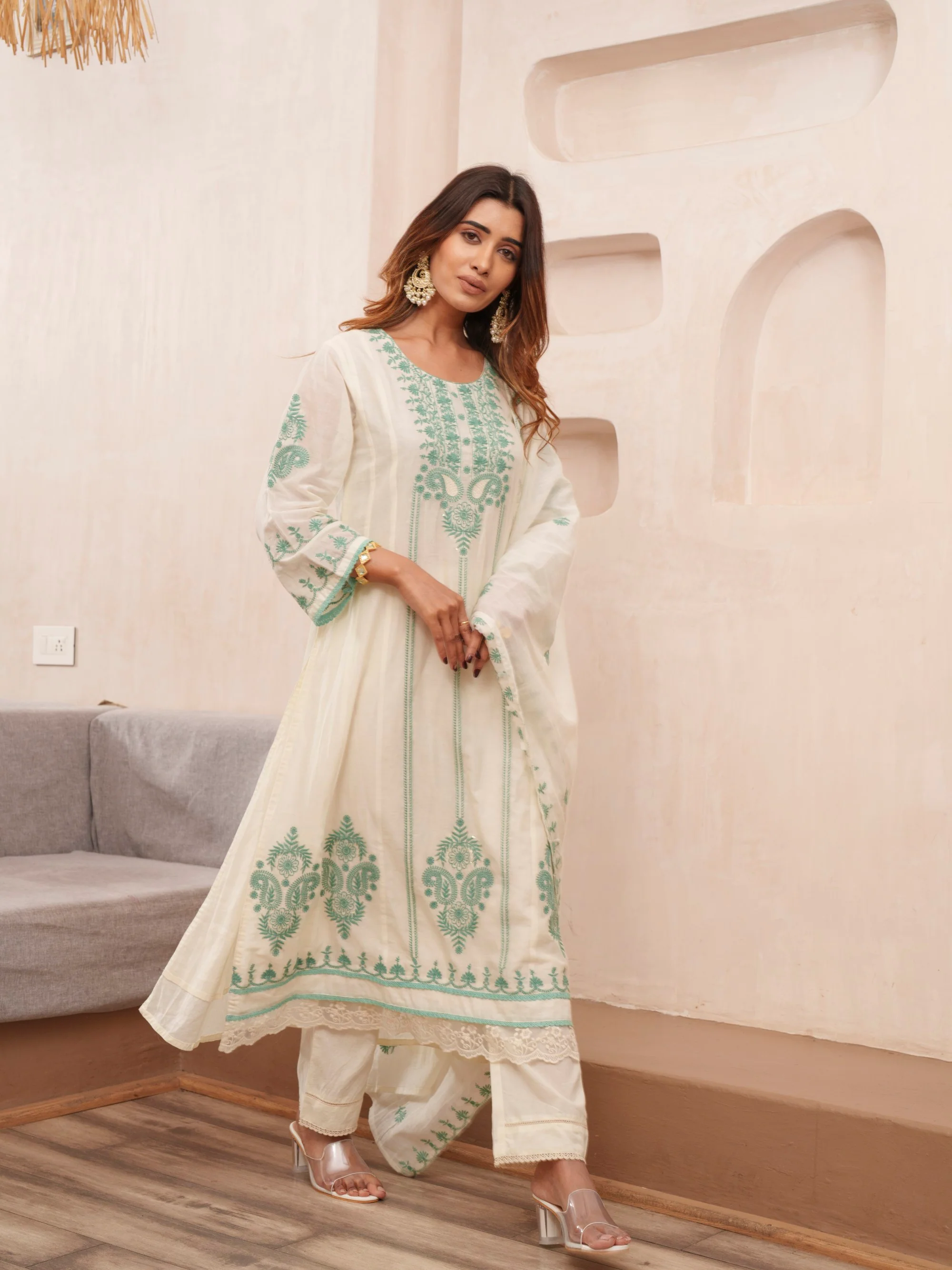 Tashvika Misriteal Cotton Embroidered Lawn Suit set - Image 20