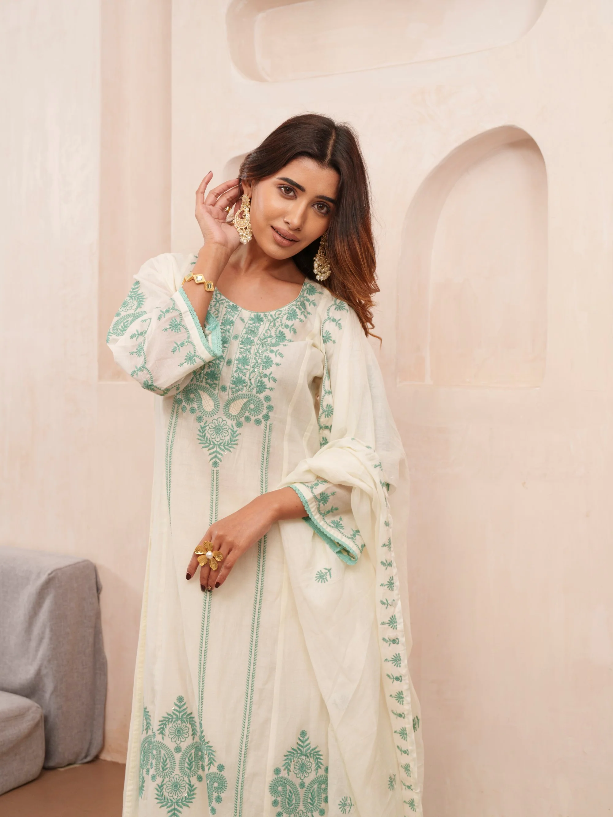 Tashvika Misriteal Cotton Embroidered Lawn Suit set - Image 8