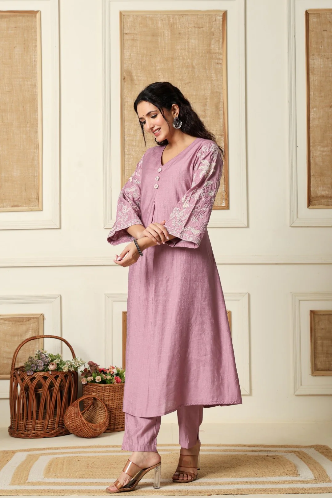 Sumaiya flamingo embroidery kurta pant set - Image 11