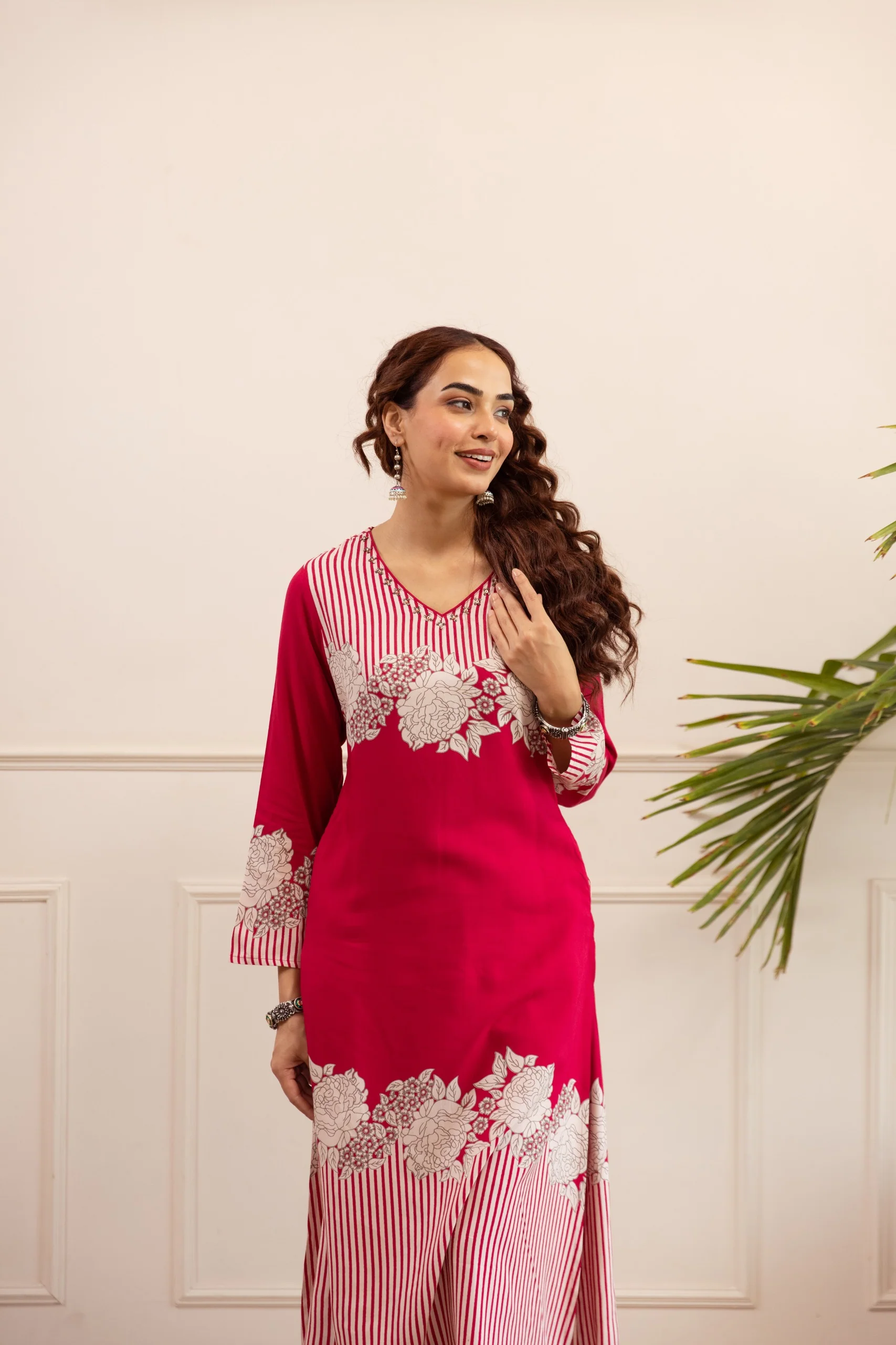 Kabool Rose Printed Kurta Pant Set - Image 4