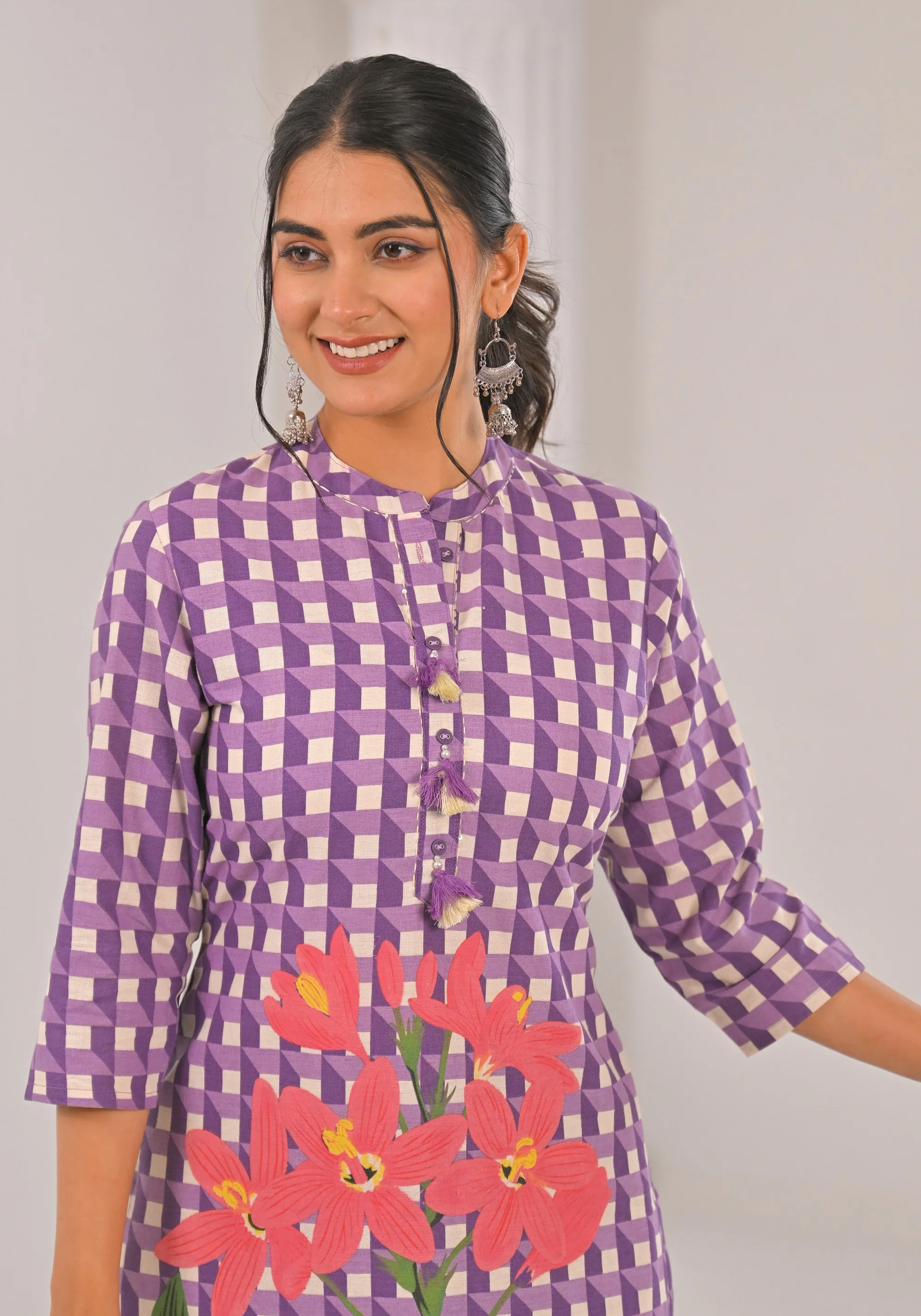 Sahila Lilies Abstract Printed Kurta Pant set - Image 2